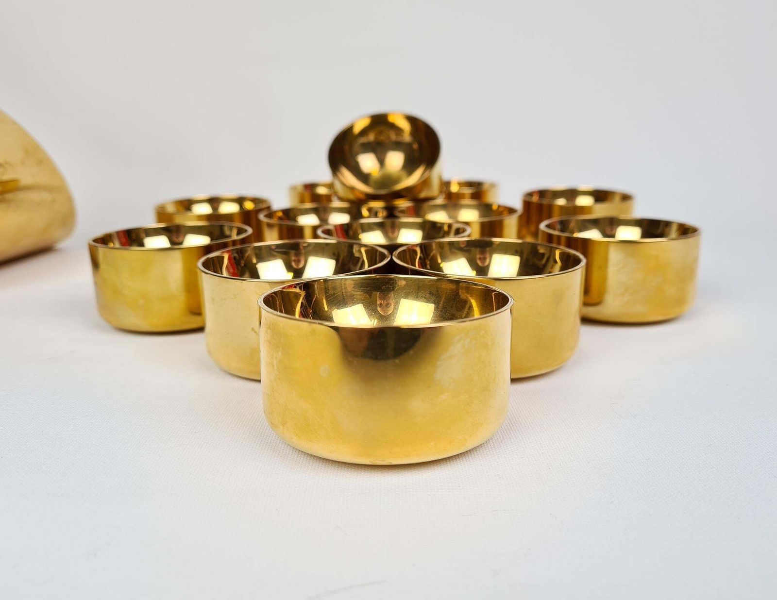 photo for sale Collection Of Decanter And Bowls In Brass Pierre Forsell Skultuna, Sweden, 1970s