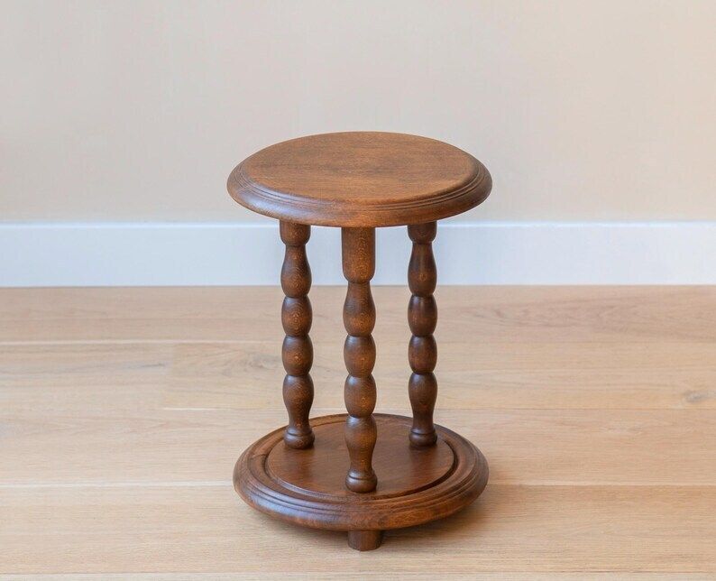 Round Stool With Turned Legs, Antique Bobbin Side Table, Rustic Oak Wooden Plant Stand, Small Side Table, Country Home Decor photo vintage