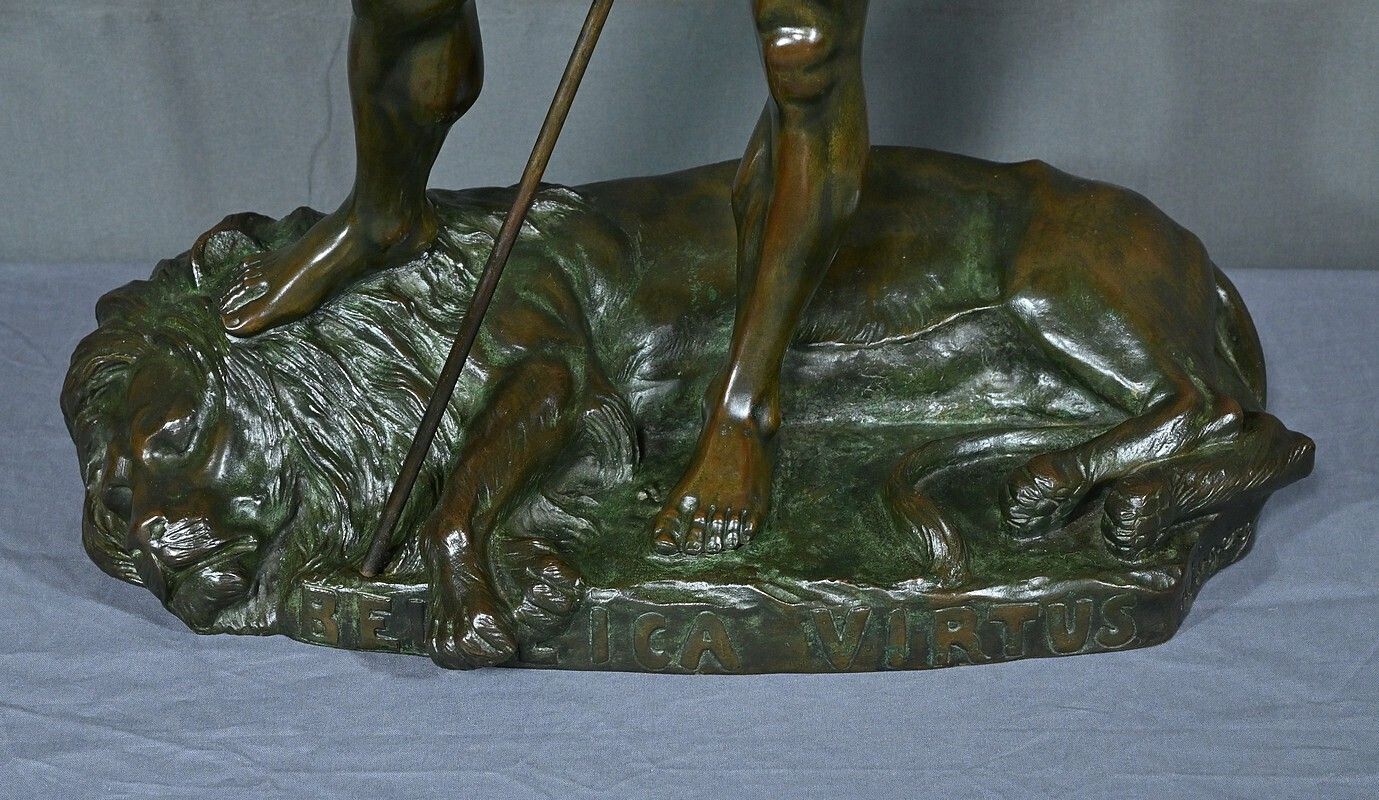 photo for sale Important Bronze “The Lion Hunter” By H. Fugère – Late 19th Century