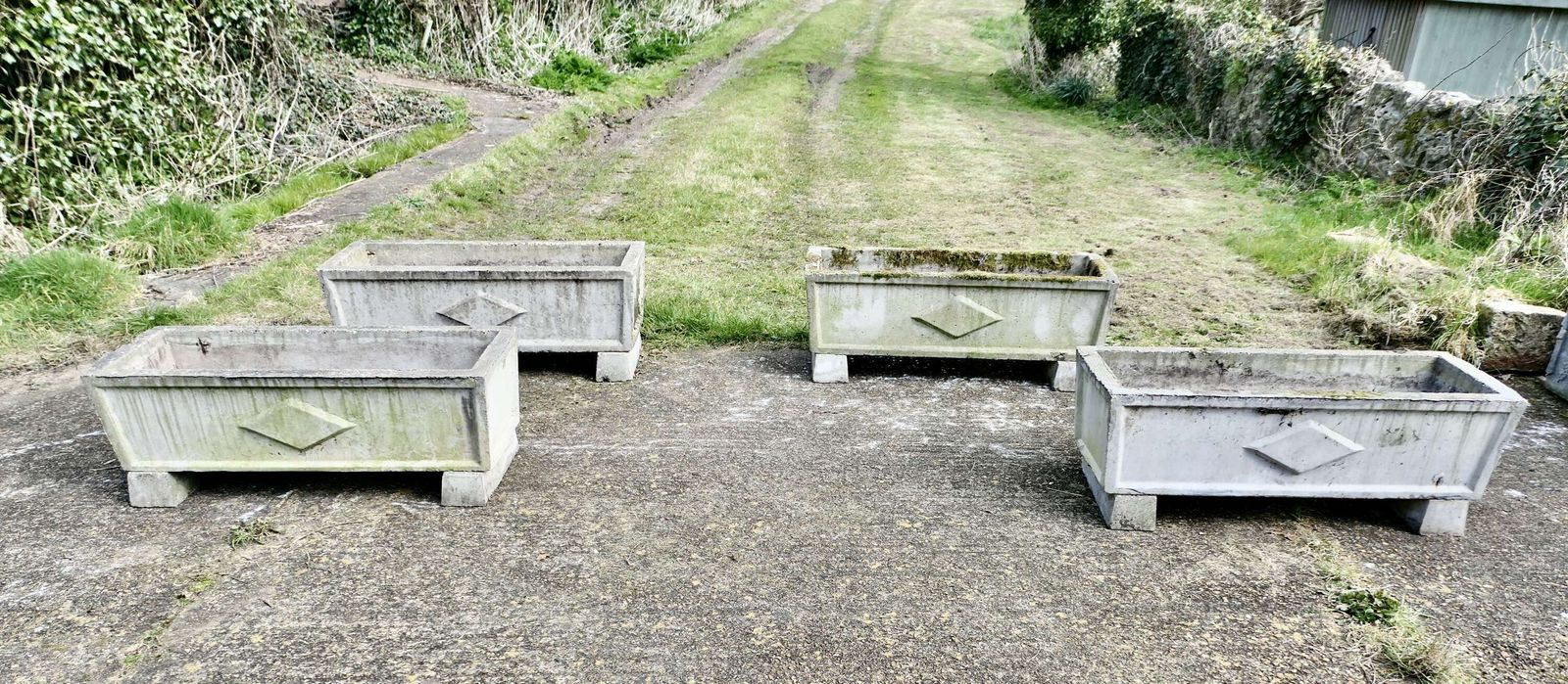Set Of 4 Large Weathered Garden Planters photo vinterior