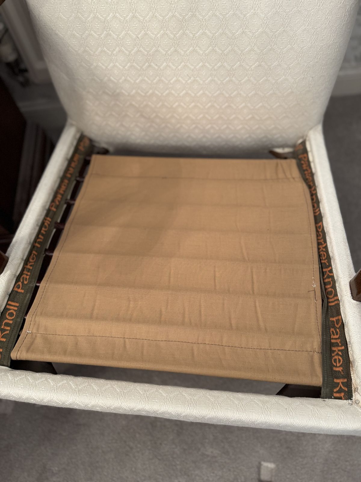 Professionally Reupholstered Parker Knoll Pk 717 Armchair photo vinterior
