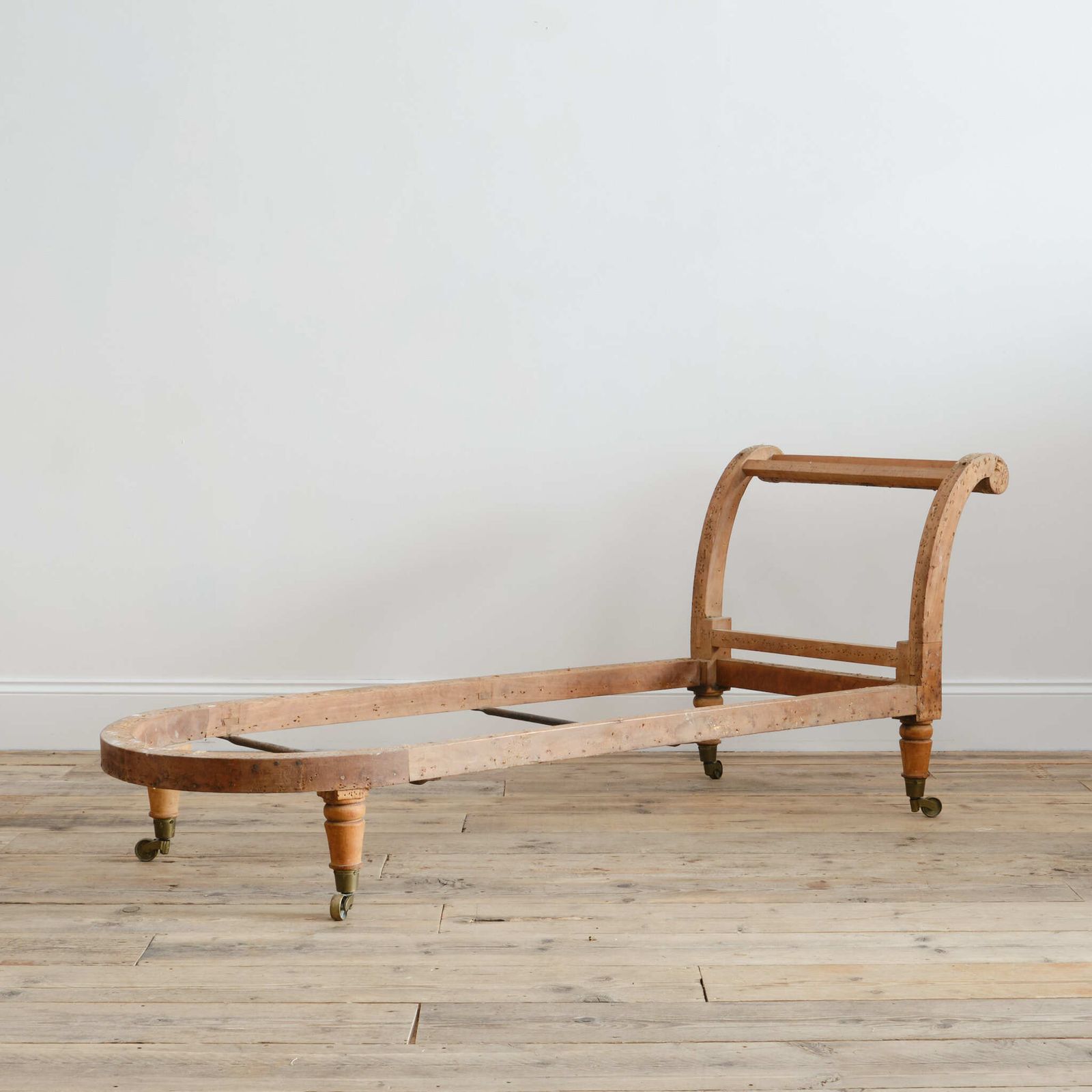 Regency Daybed Frame photo 1200.0