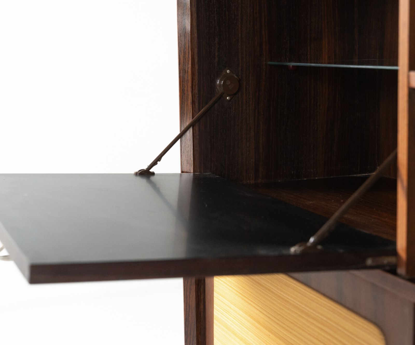 photo vintage Mid Century Modern Highboard, Wood And Wicker, Italy