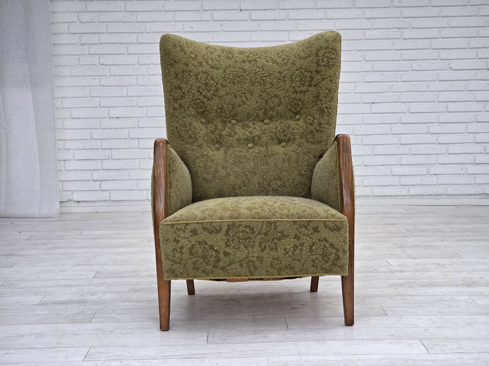photo vinterior 1960s, Danish Armchair, Original Green Furniture Velour, Ash Wood.