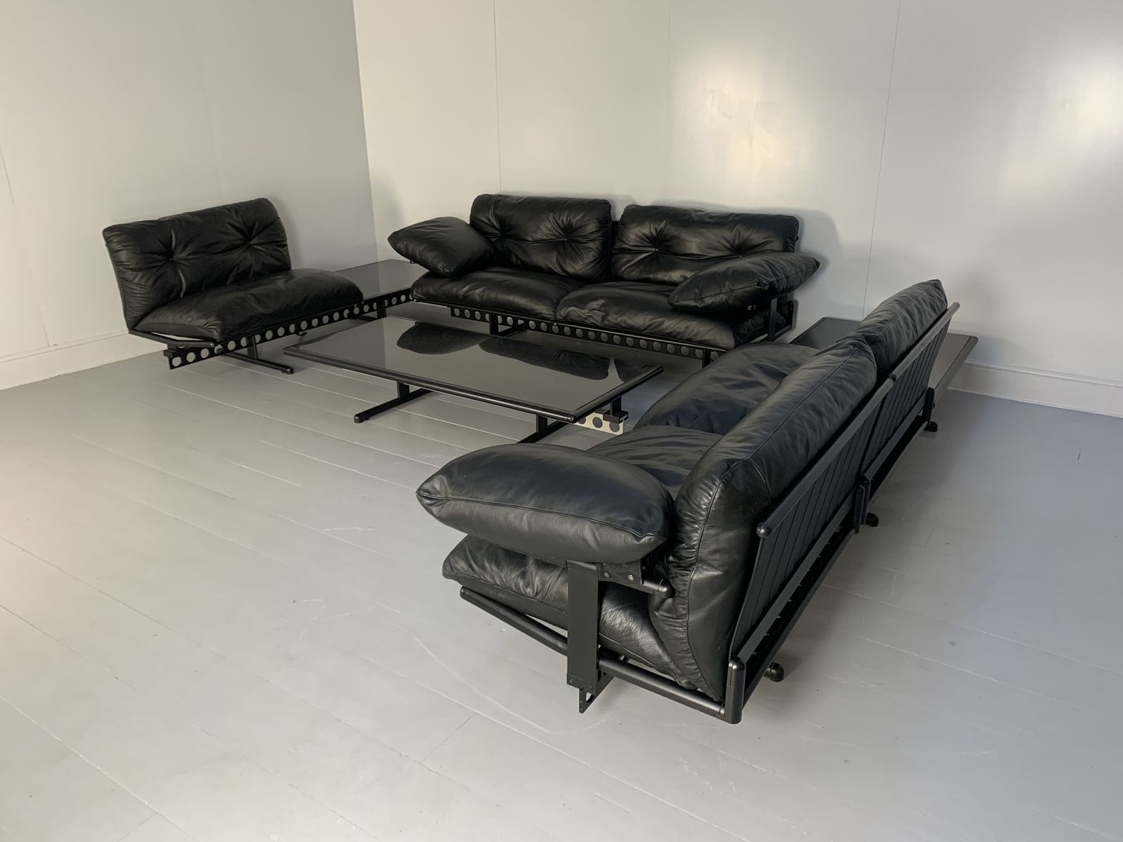 Poltrona Frau “Ouverture” 7 Seat Sofa & Marble Table Suite – In Black “Soul” Leather