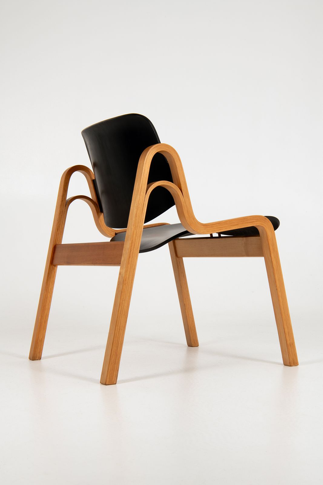 A Pair Of "Wilhelmina" Chairs   Ilmari Tapiovaara photo for sale
