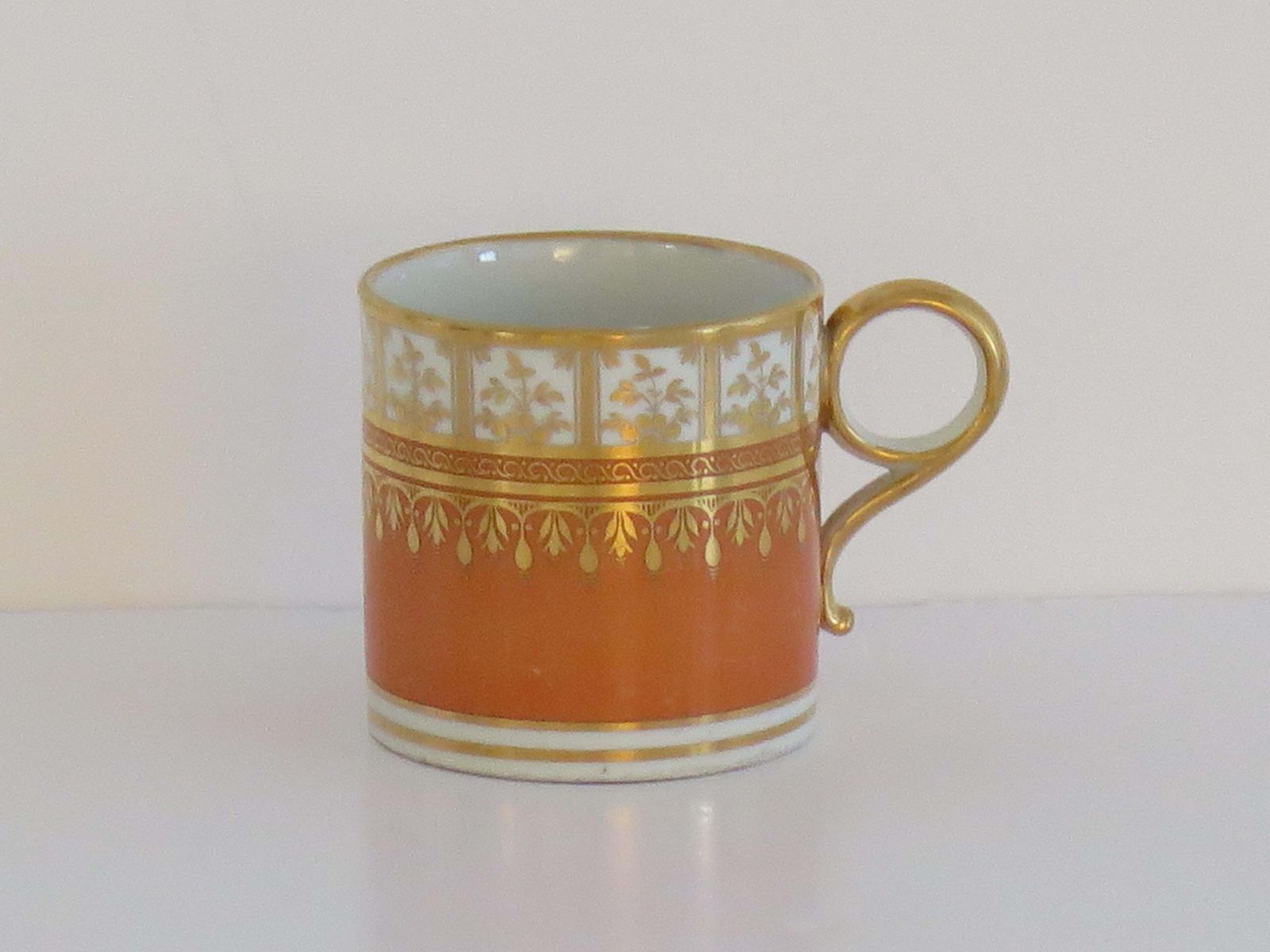 Georgian Worcester Barr Period Coffee Can Porcelain Hand Painted, Circa 1800 photo furniture