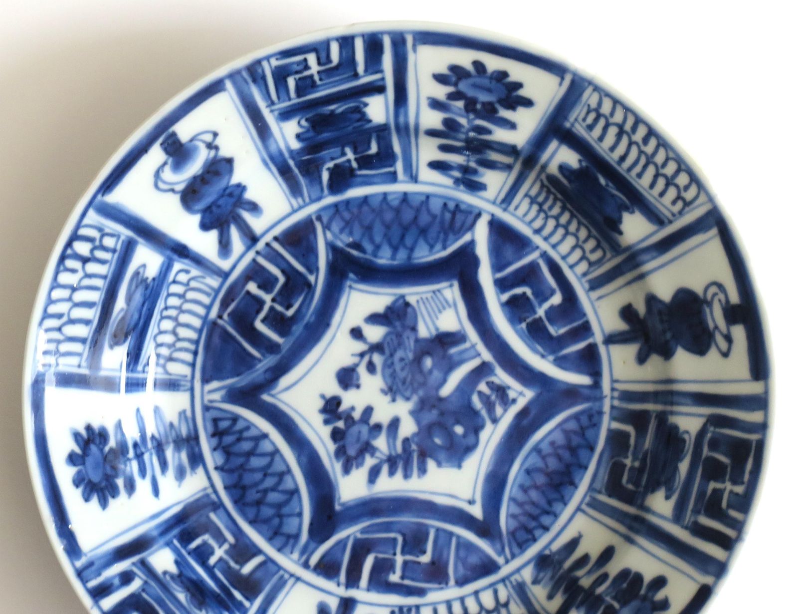 Chinese Kraak Period Plate Or Dish Porcelain Blue And White, Ming Wanli, Ca 1610 photo vinterior