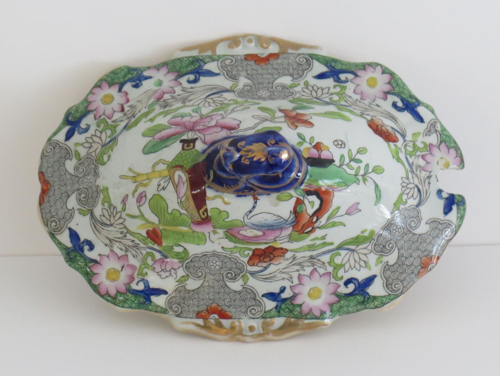 504.0 Mason's Ironstone Sauce Tureen & Cover Table & Flower Pot Ptn, Georgian Ca 1818 photo