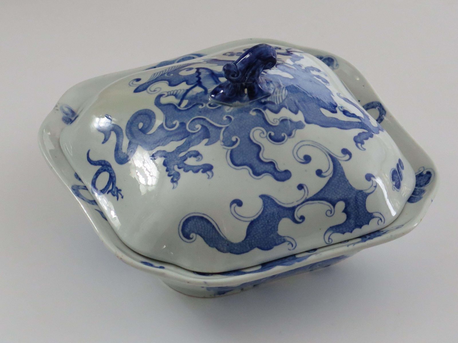Georgian Mason's Ironstone Serving Dish & Cover In Chinese Dragon Ptn, Ca 1818 photo for sale