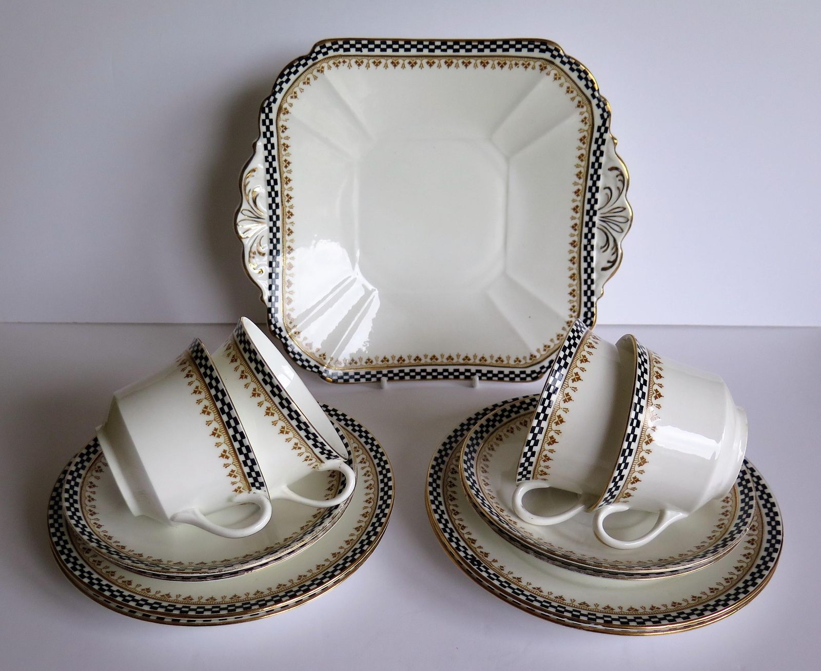 Art Deco Period Shelley Porcelain 13 Piece Part Tea Set Ptn 10797, Circa 1920 photo vinterior