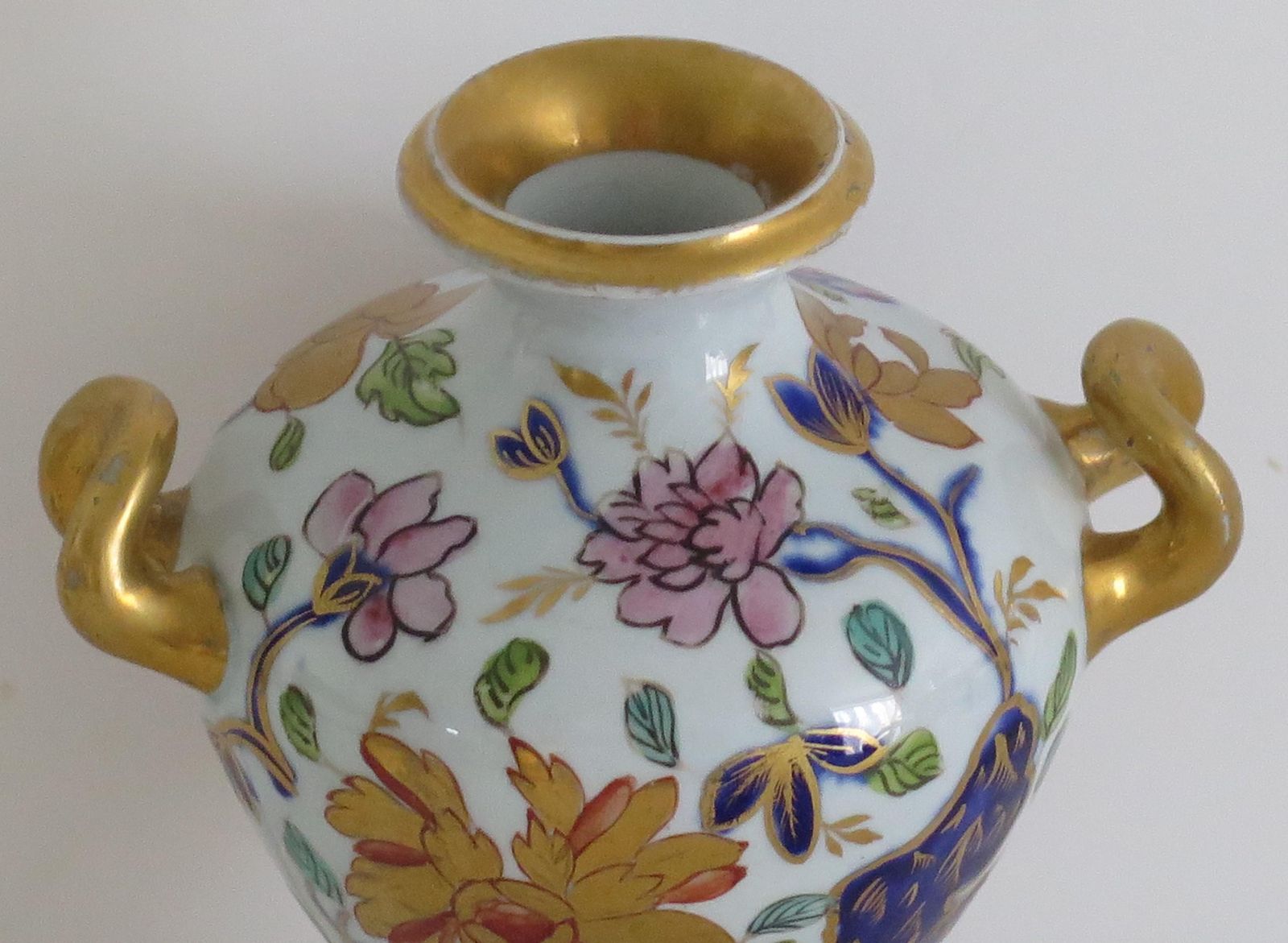 photo furniture Rare Pair Masons Ironstone Small Vases Fence Rock & Gold Flower Pattern, Ca 1820