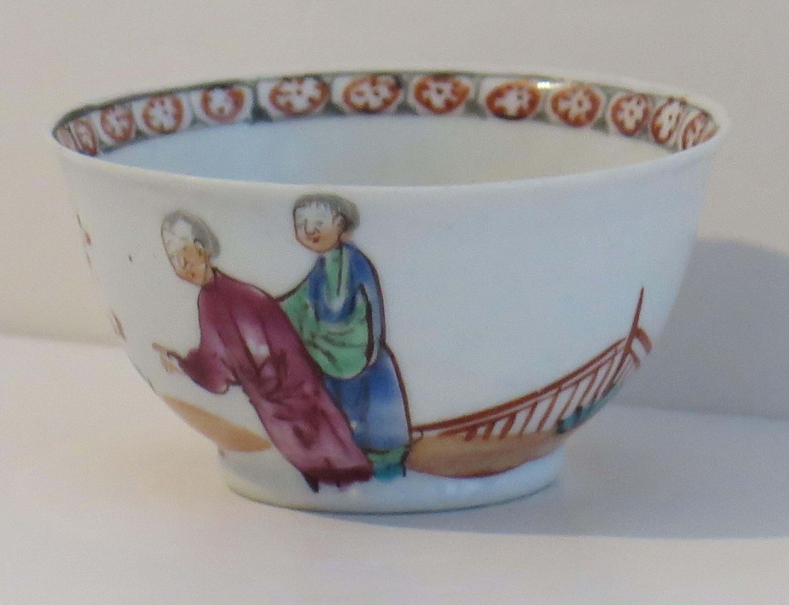 Chinese Porcelain Tea Bowl Hand Painted Famille Rose, Qing Qianlong Circa 1760 photo vintage