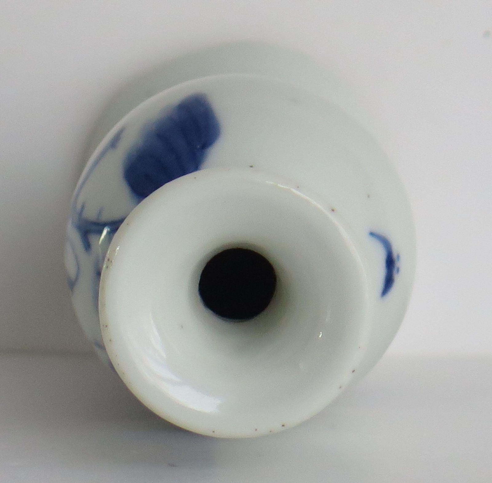 photo furniture Chinese Ming Small Vase Porcelain Wanli / Transitional  Possible Hatcher Wreck, Ca 1625 40