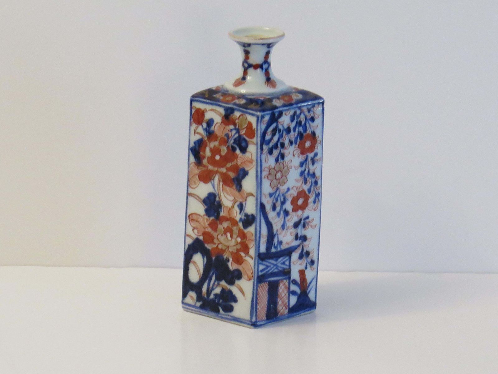 18thc. Chinese Export Porcelain Bottle Vase Hand Painted Imari, Qing Ca 1740 photo 445.0