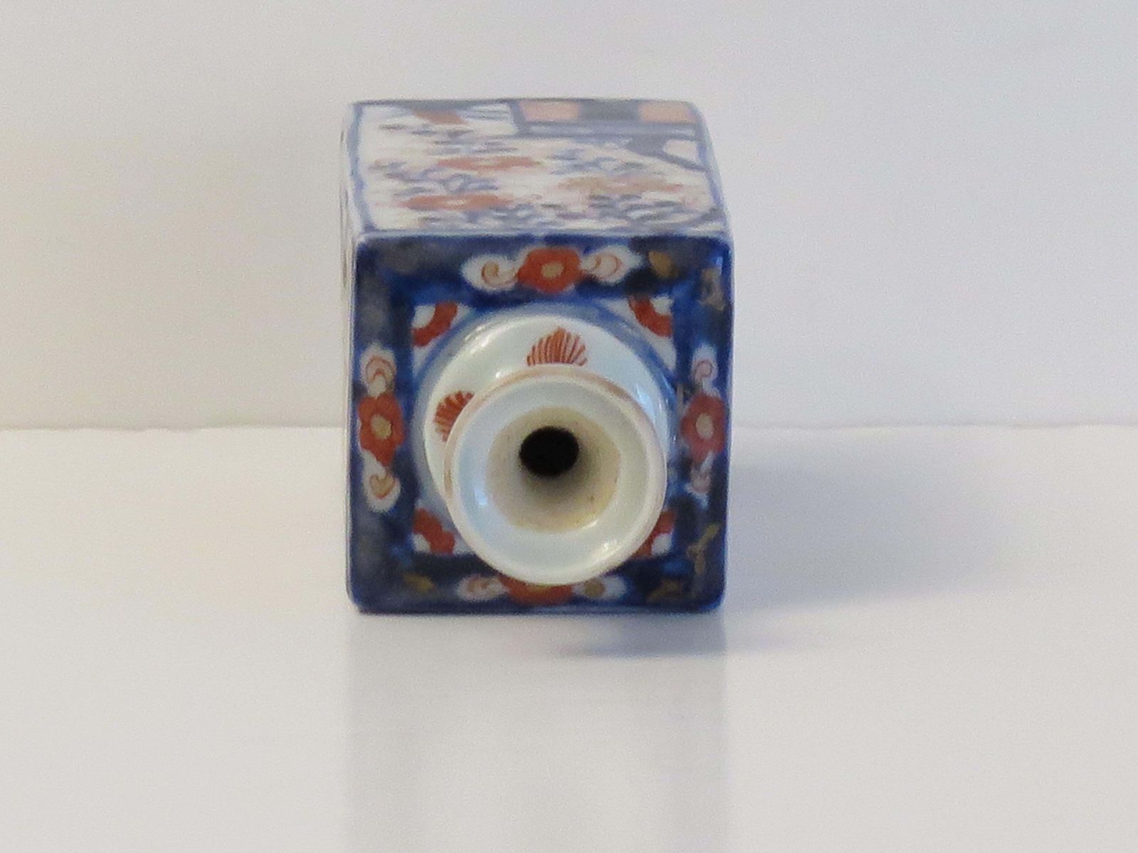 photo for sale 18thc. Chinese Export Porcelain Bottle Vase Hand Painted Imari, Qing Ca 1740
