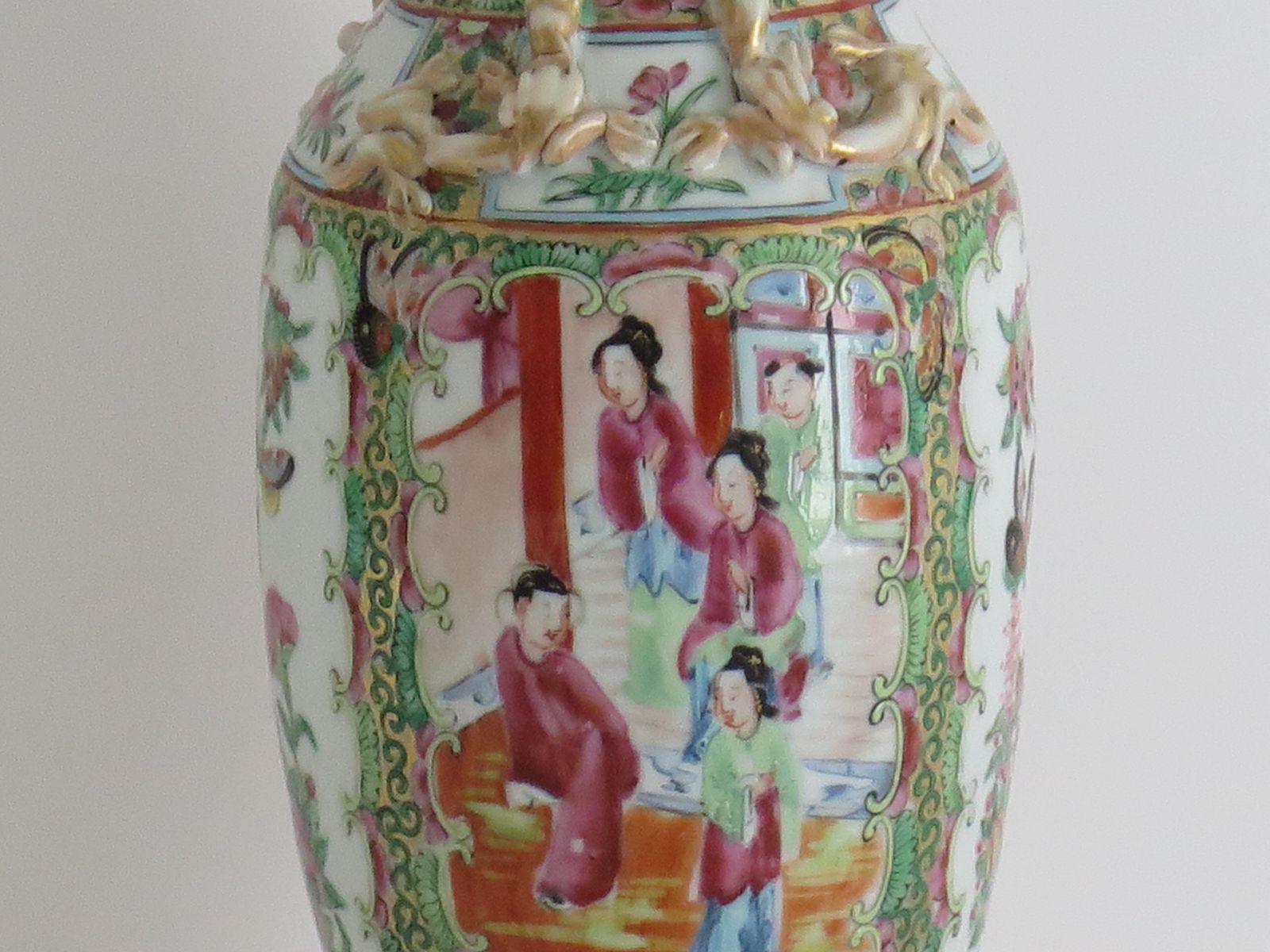 Antique Chinese Export Vase Canton Rose Medallion Porcelain, Qing Circa 1840 photo buy