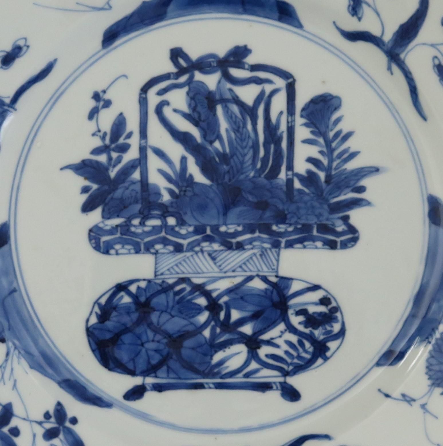 745.0 Chinese Kangxi Mark & Period Plate Porcelain Blue & White Flower Basket, Ca 1700 photo