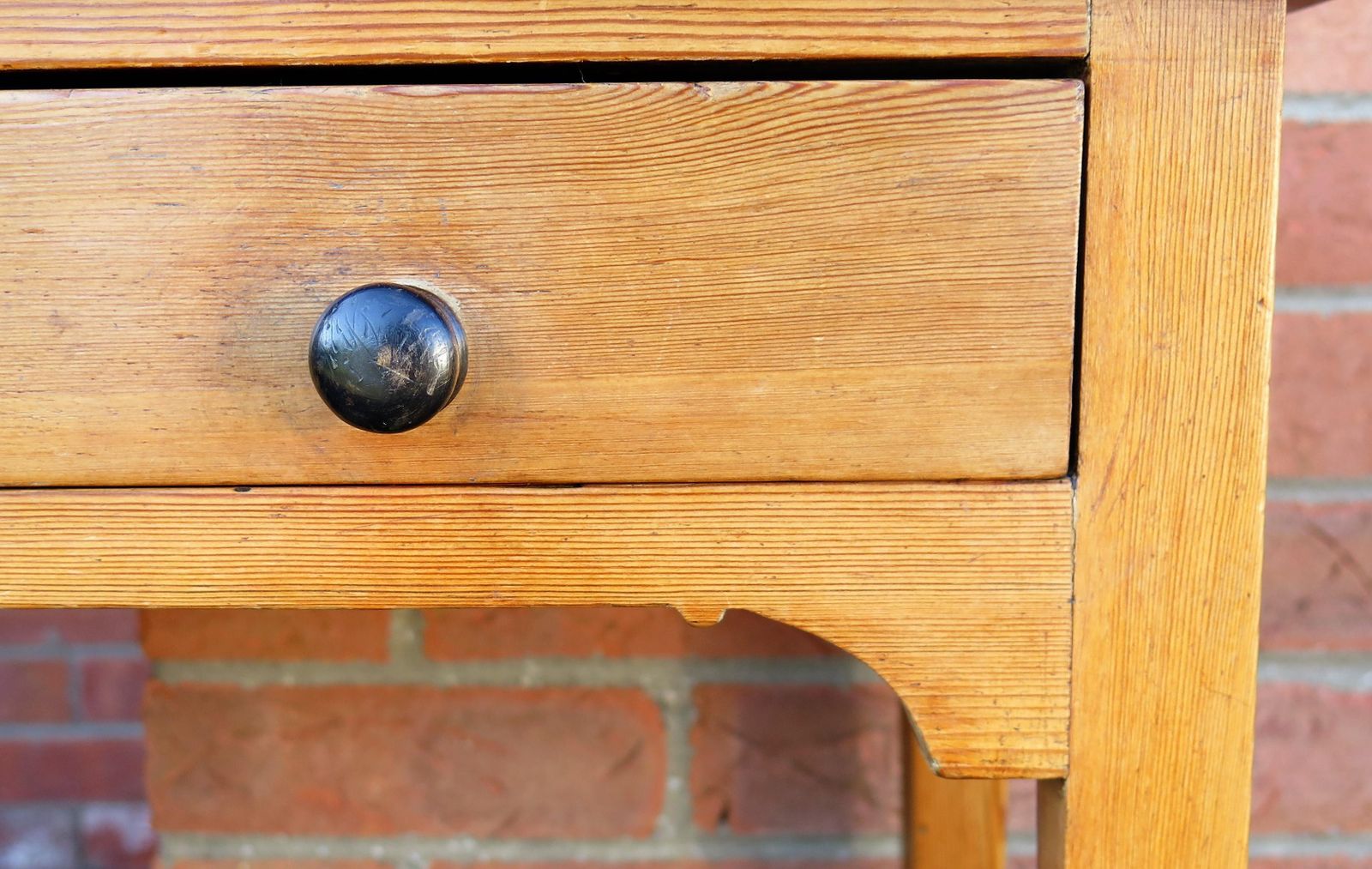 photo vintage Georgian Solid Pine Side Table 2 Drawers, Circa 1790