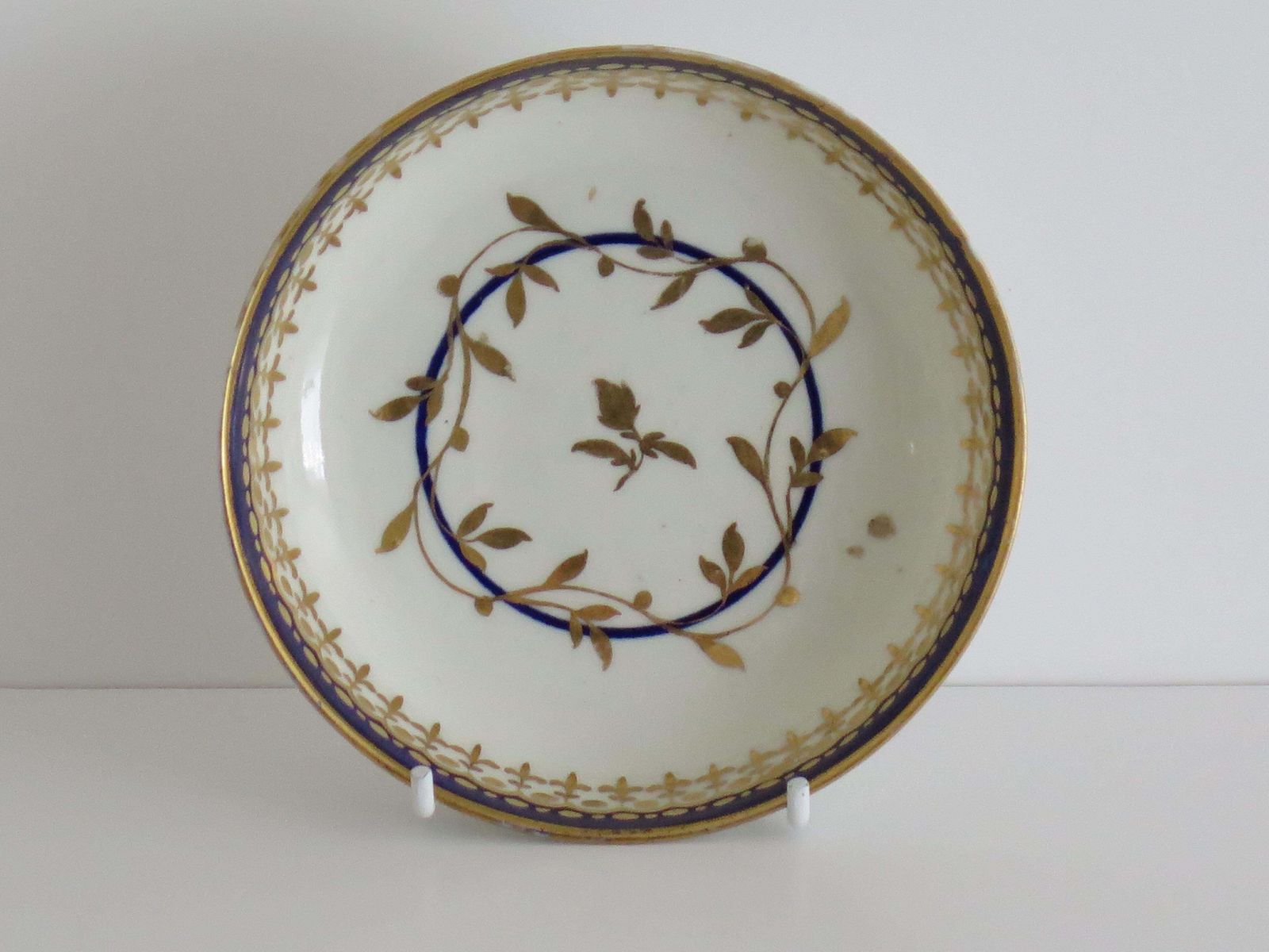 photo furniture 18th C Worcester Porcelain Trio Of Coffee Cup Tea Bowl And Saucer, Circa 1780