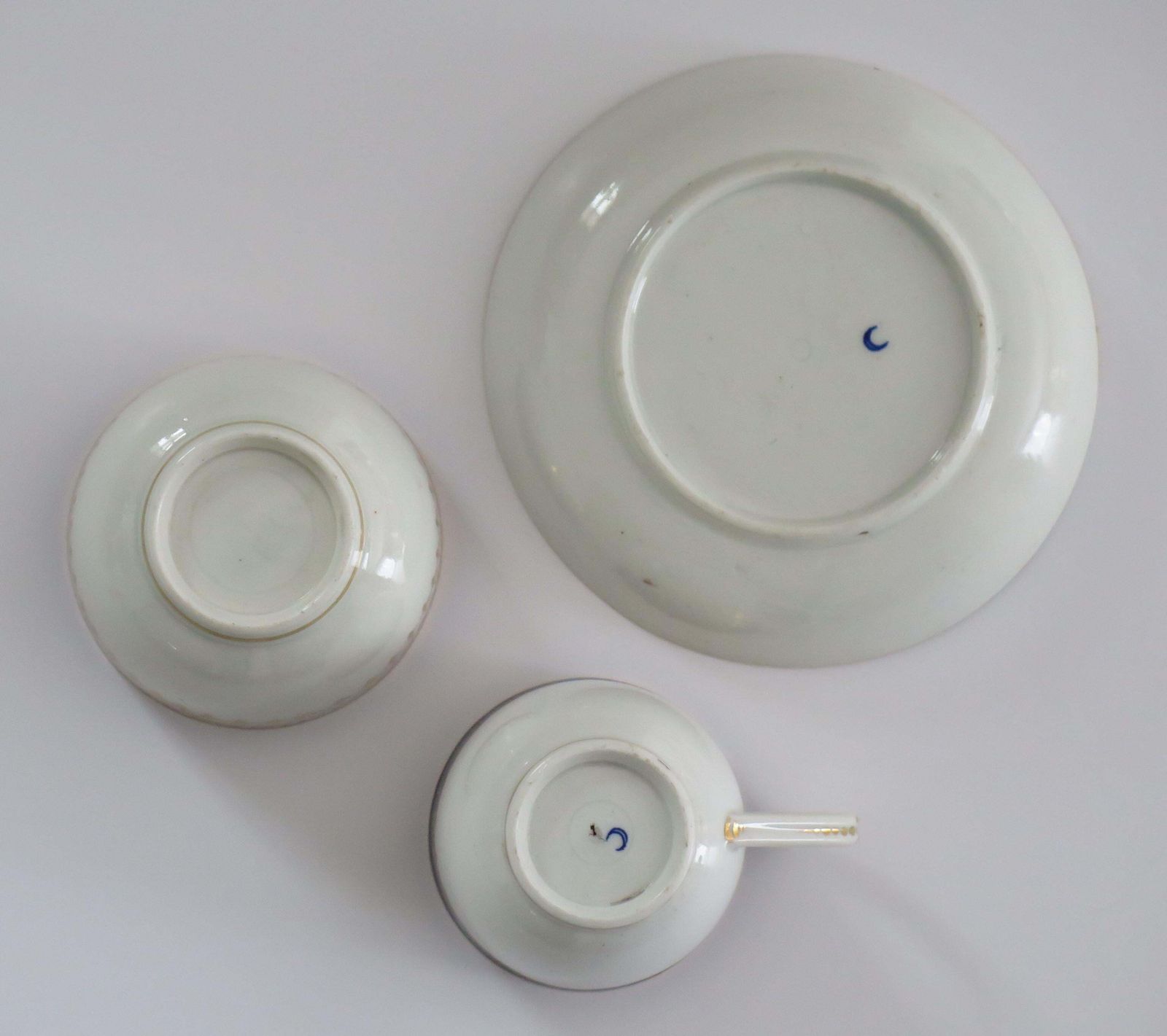 photo vintage 18th C Worcester Porcelain Trio Of Coffee Cup Tea Bowl And Saucer, Circa 1780
