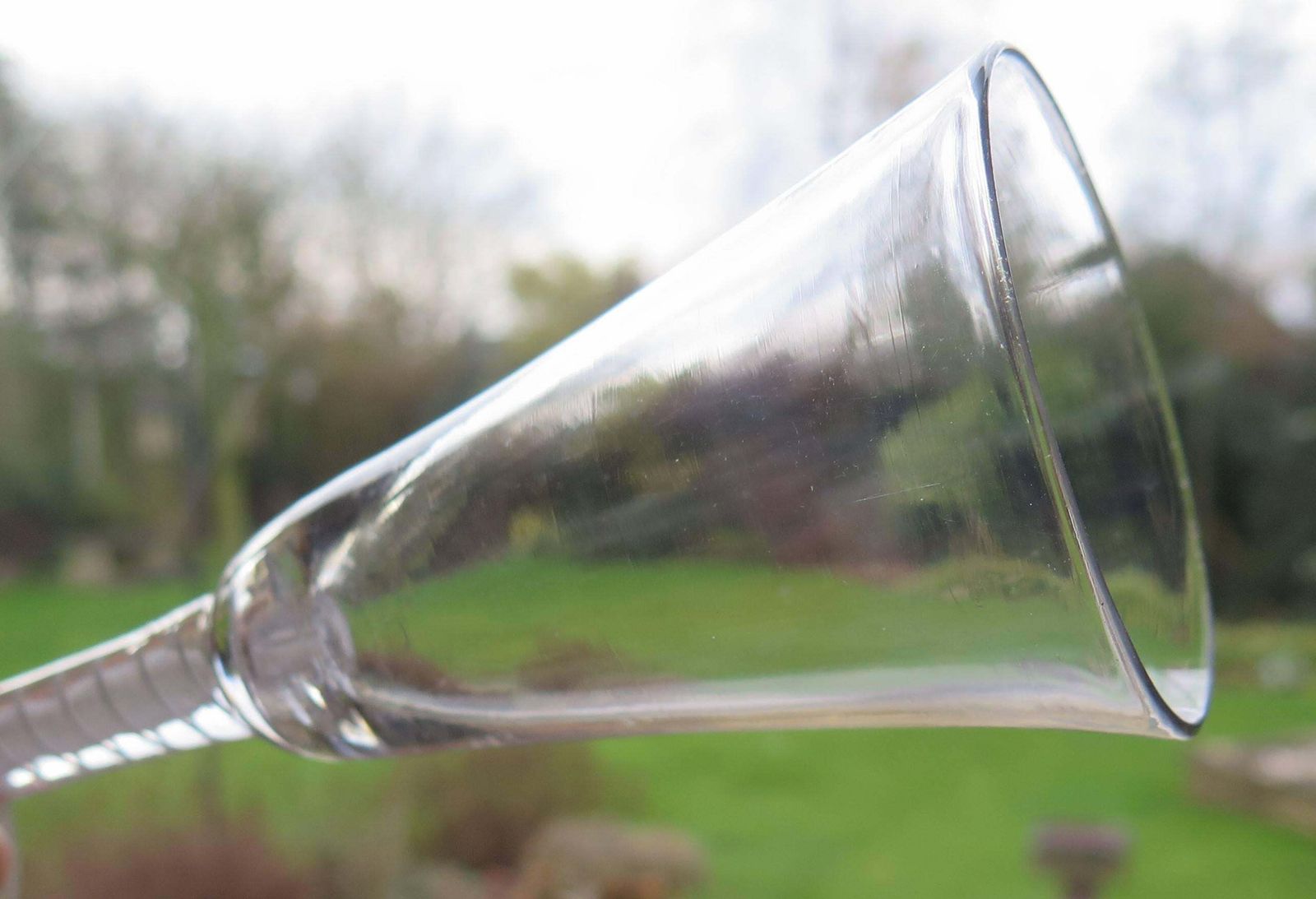 Georgian Ale Or Wine Drinking Glass Hand Blown Cotton Twist Stem, English C 1765 photo vinterior