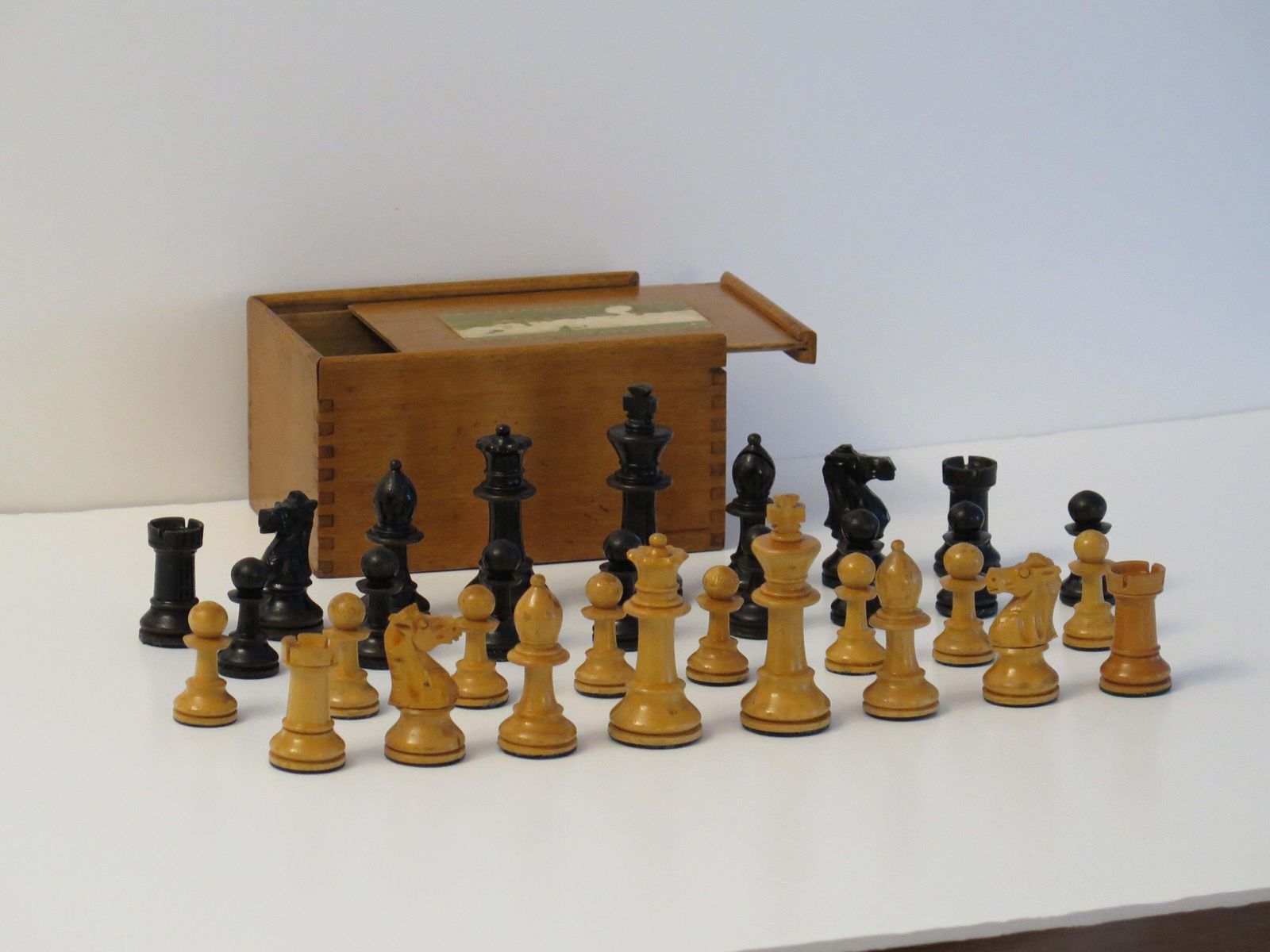 Staunton Fierce Knight Weighted Club Chess Set 8.5cm Kings Jointed Box, 19th C photo vinterior