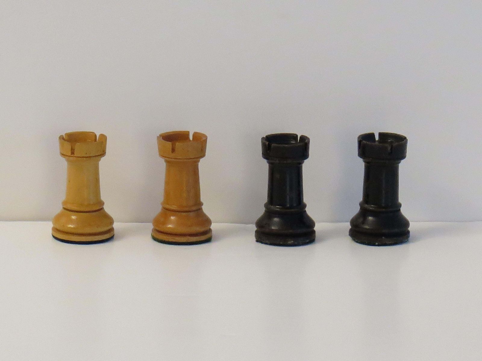 575.0 Staunton Fierce Knight Weighted Club Chess Set 8.5cm Kings Jointed Box, 19th C photo