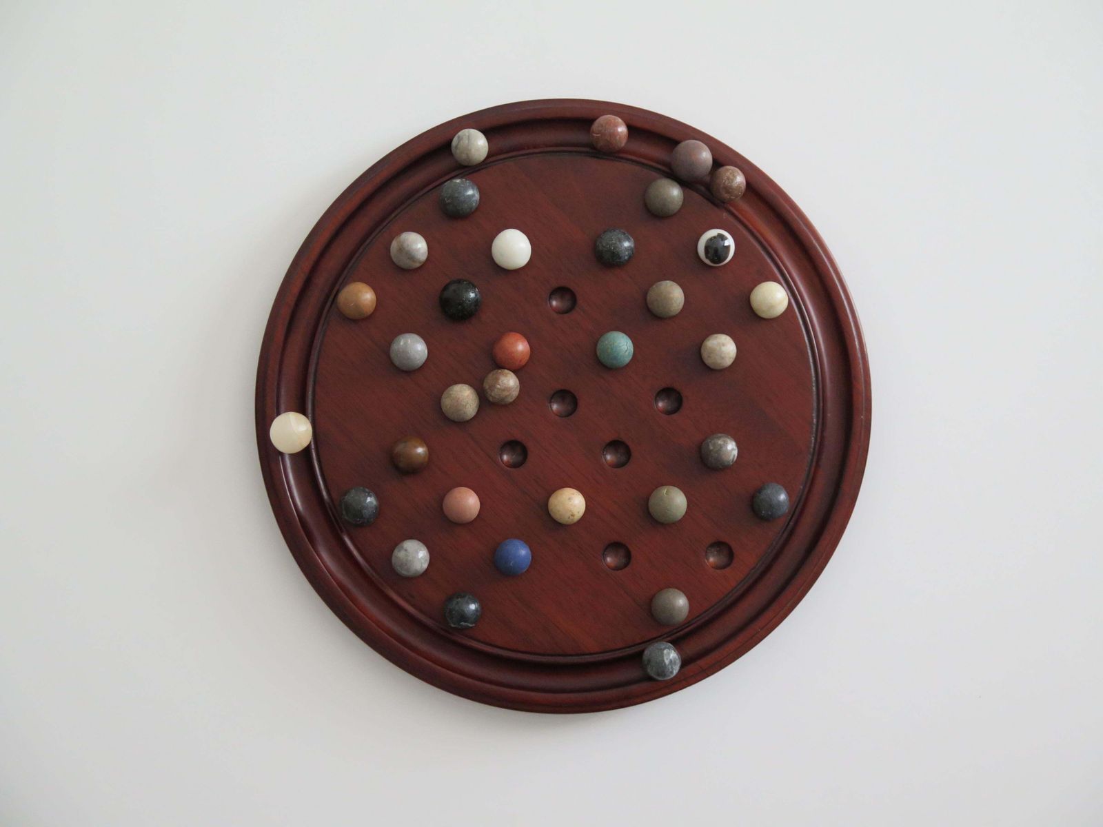Marble Solitaire Game 10 Inch Hardwood Board 35 Mixed Stone Marbles, Circa 1945 photo Home Decor