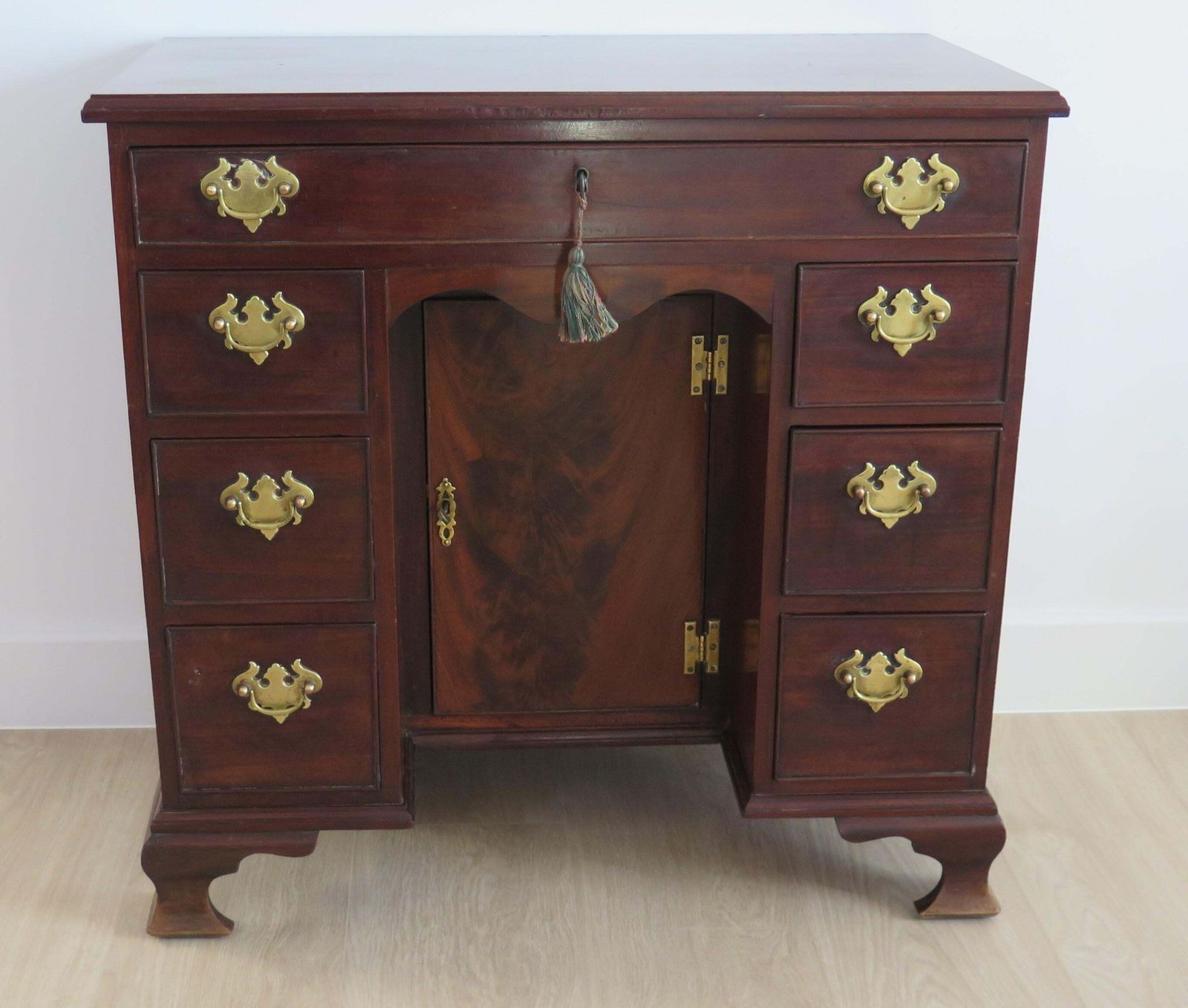 Antique George 11nd Small Kneehole Desk, English Circa 1745 photo 1725.0