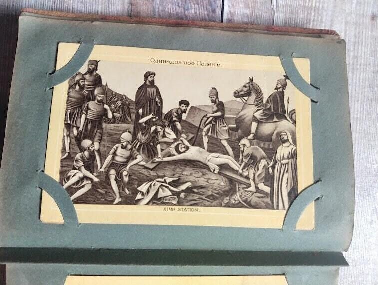 33 Old Religious Cards In Album photo vinterior