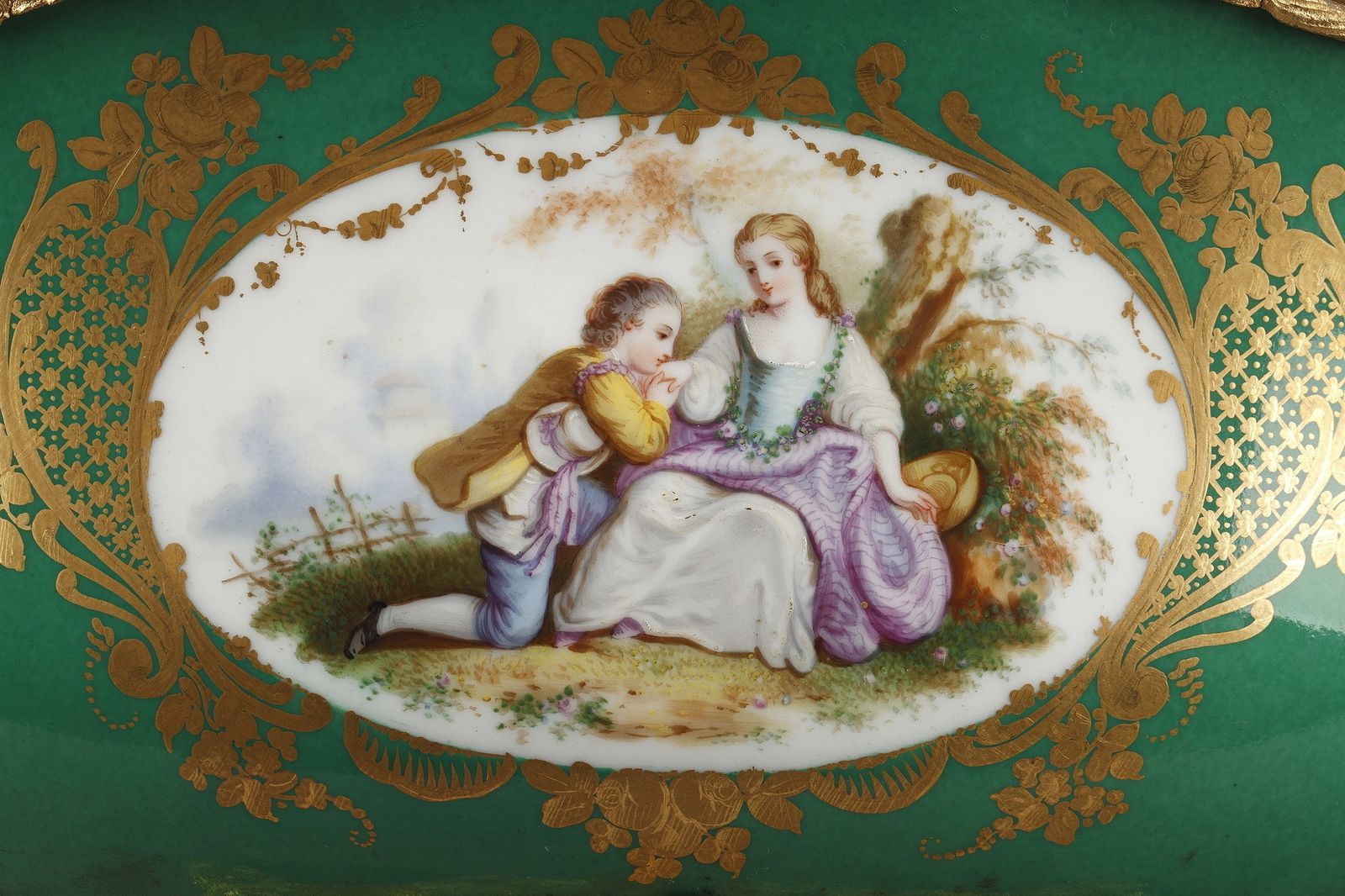 Jardinière en porcelaine à fond vert montée en bronze doré, Napoléon III photo for sale