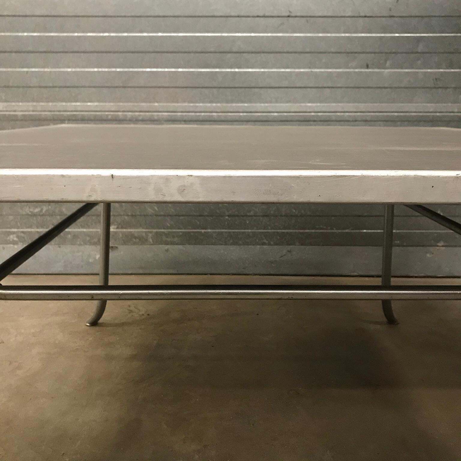 photo vinterior Very Rare Gispen 412 Grey Square Coffee Table, Museum Piece, Circa 1930