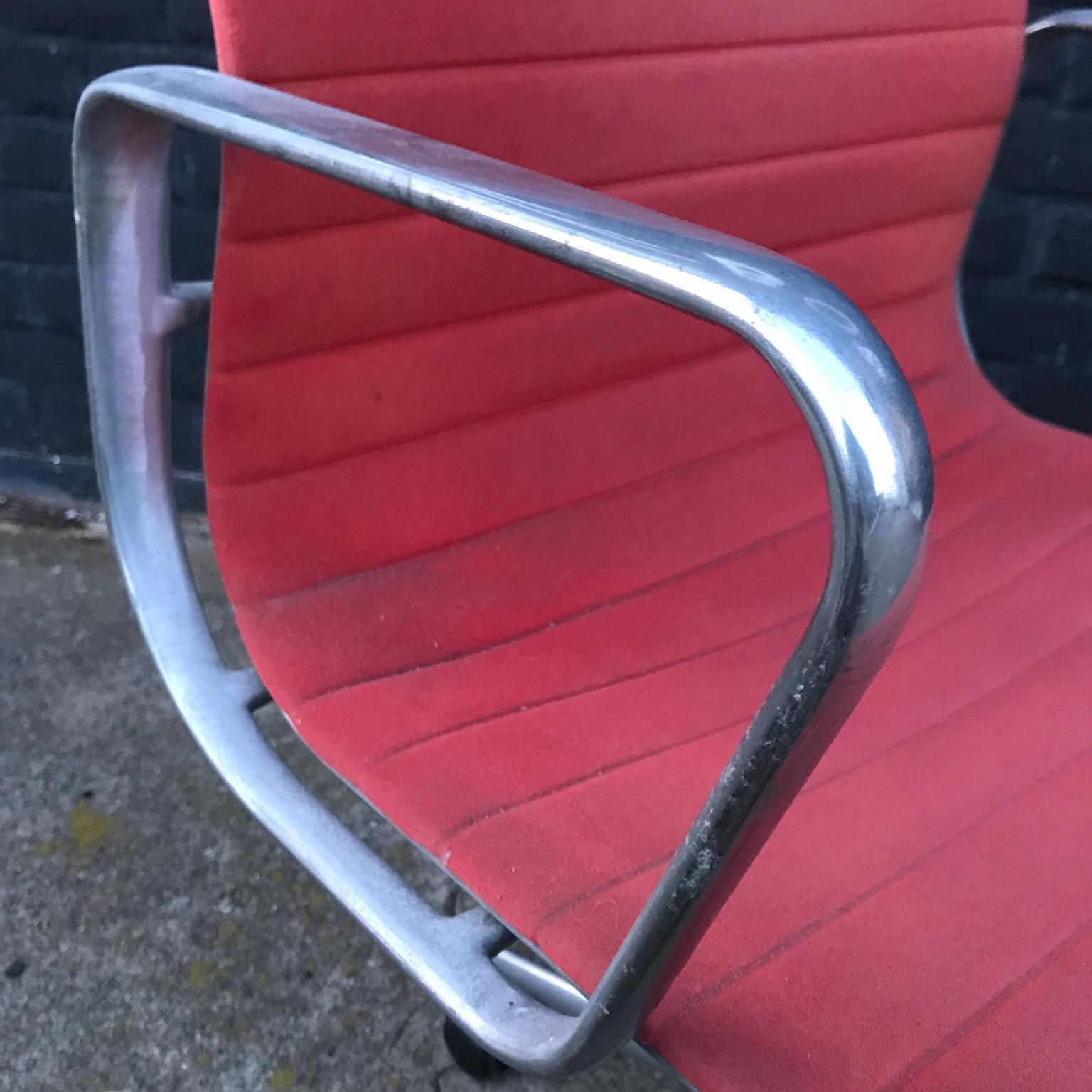 photo for sale 1958, Ray And Charles Eames Red Adjustable Tilt Office Chair With Five Wheels