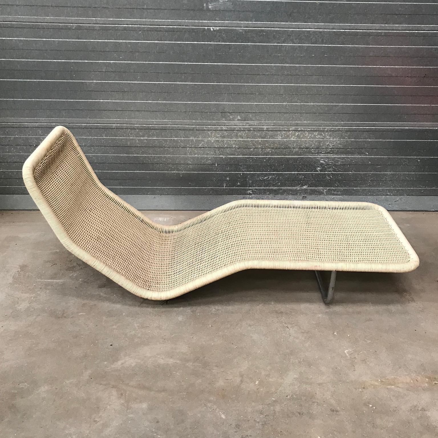 1968, Antti Nurmesniemi, For Tecta Germany, Plastic Wicker Lounge Chair F10 photo Furniture