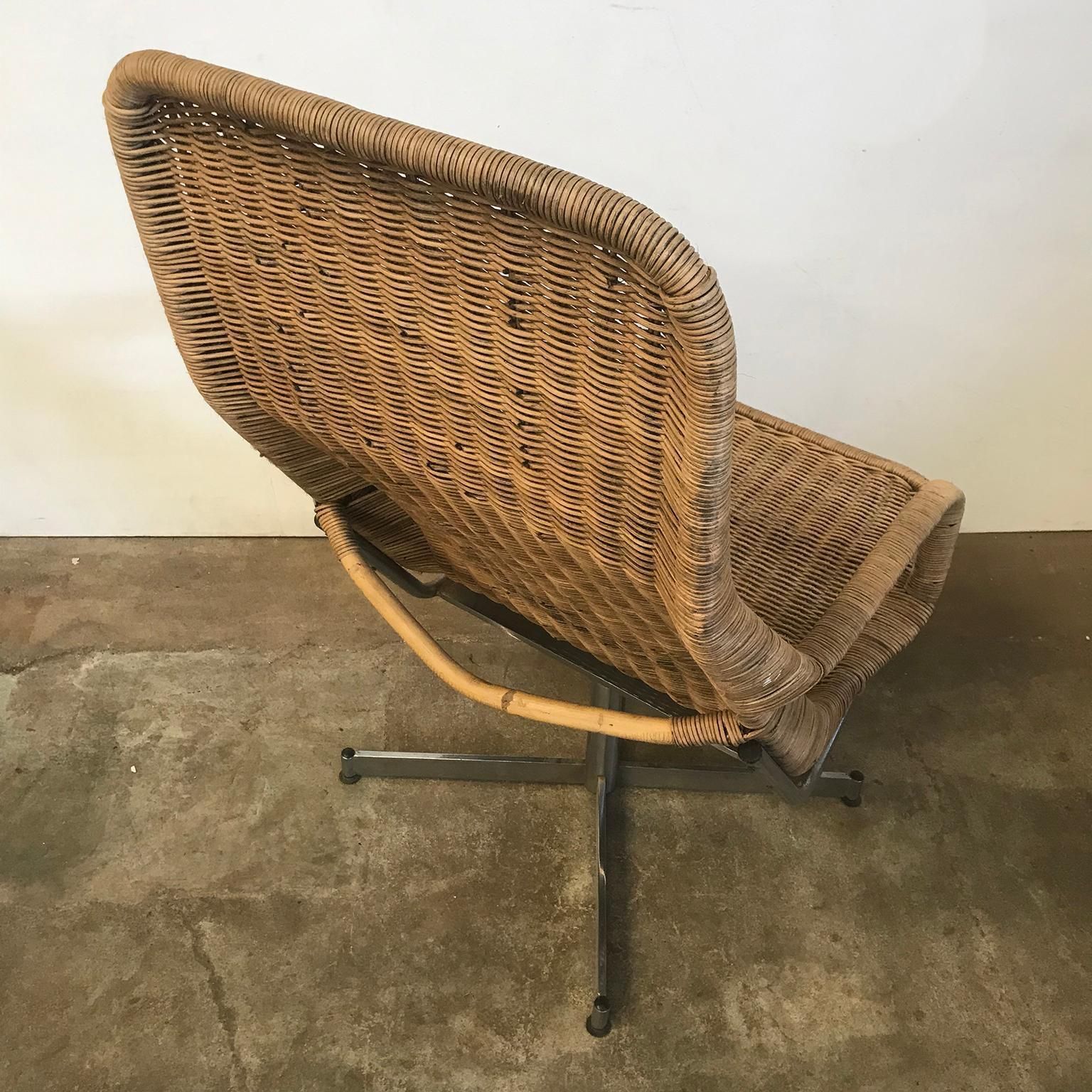 1961 Dirk Van Sliedregt, Rare 514 Original Wicker Lounge Chair With Chrome Base photo Furniture