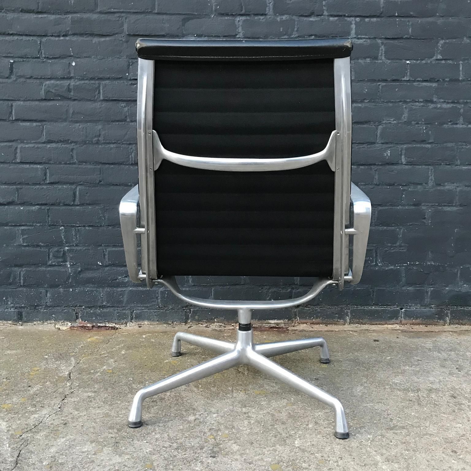 1958, Ray & Charles Eames For Vitra Lounge Chair Ea 116 In Black Leather photo Furniture