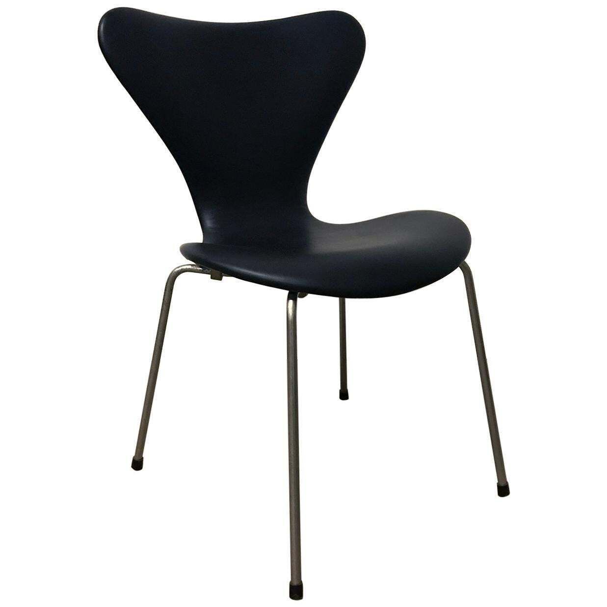 1955, Arne Jacobsen, Early Vintage Black Faux Leather 3107 Butterfly Chair