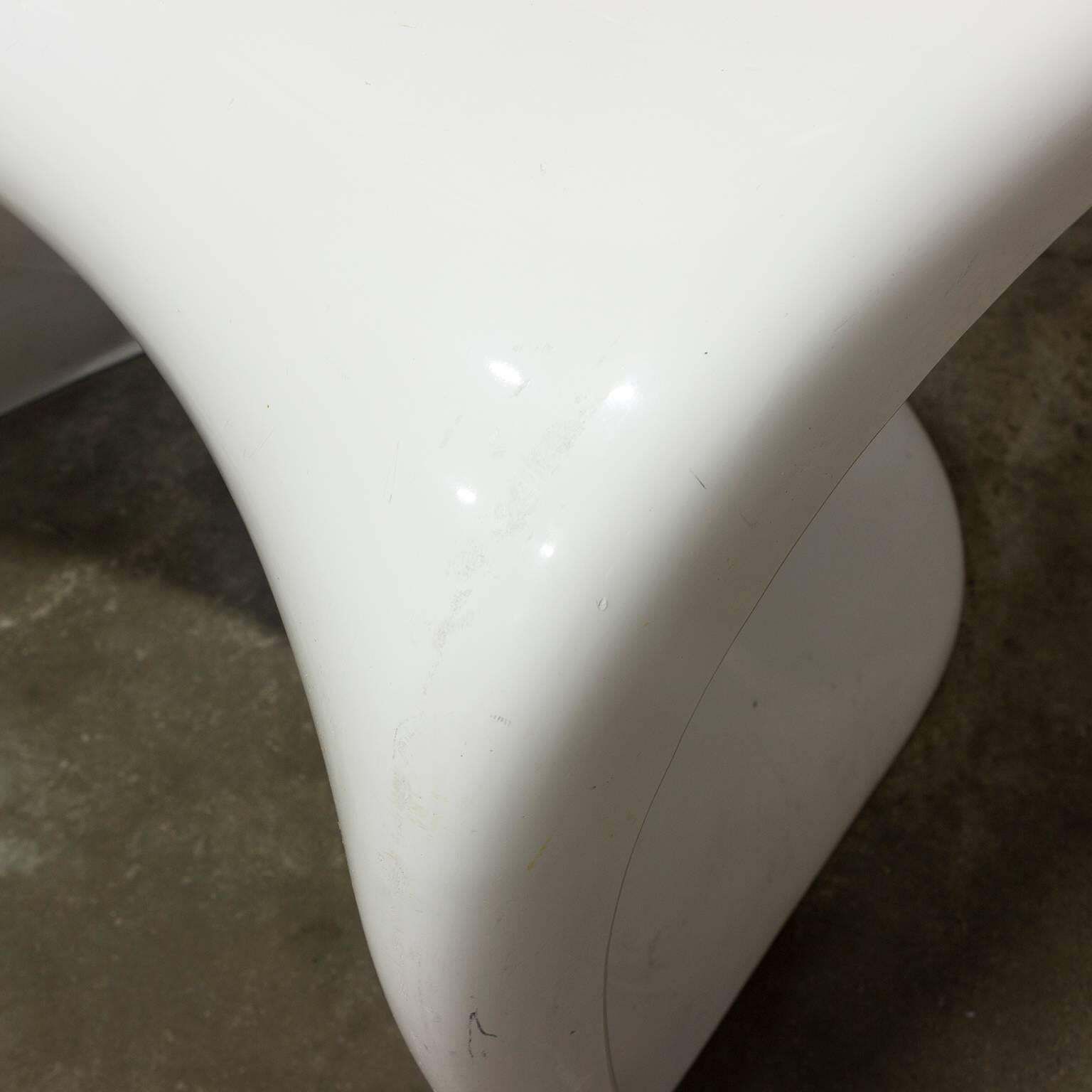 1965, Verner Panton, Stacking Chair, Herman Miller, Second Edition In White photo vintage