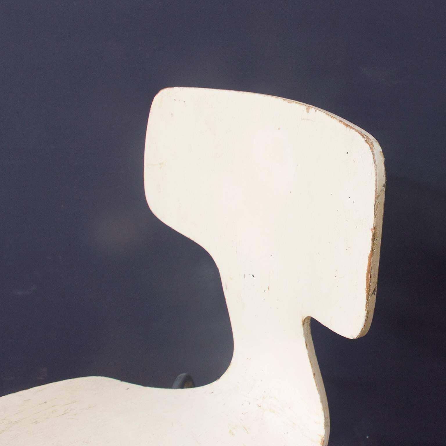 1957, Arne Jacobsen, Set Of Two Rare Vintage Laminated 3103 Dining Chair photo vinterior