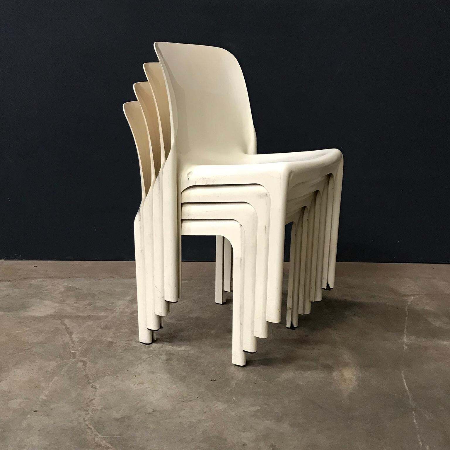 1969, Vico Magistretti For Artemide, Set Of Four White Selene Chairs photo furniture