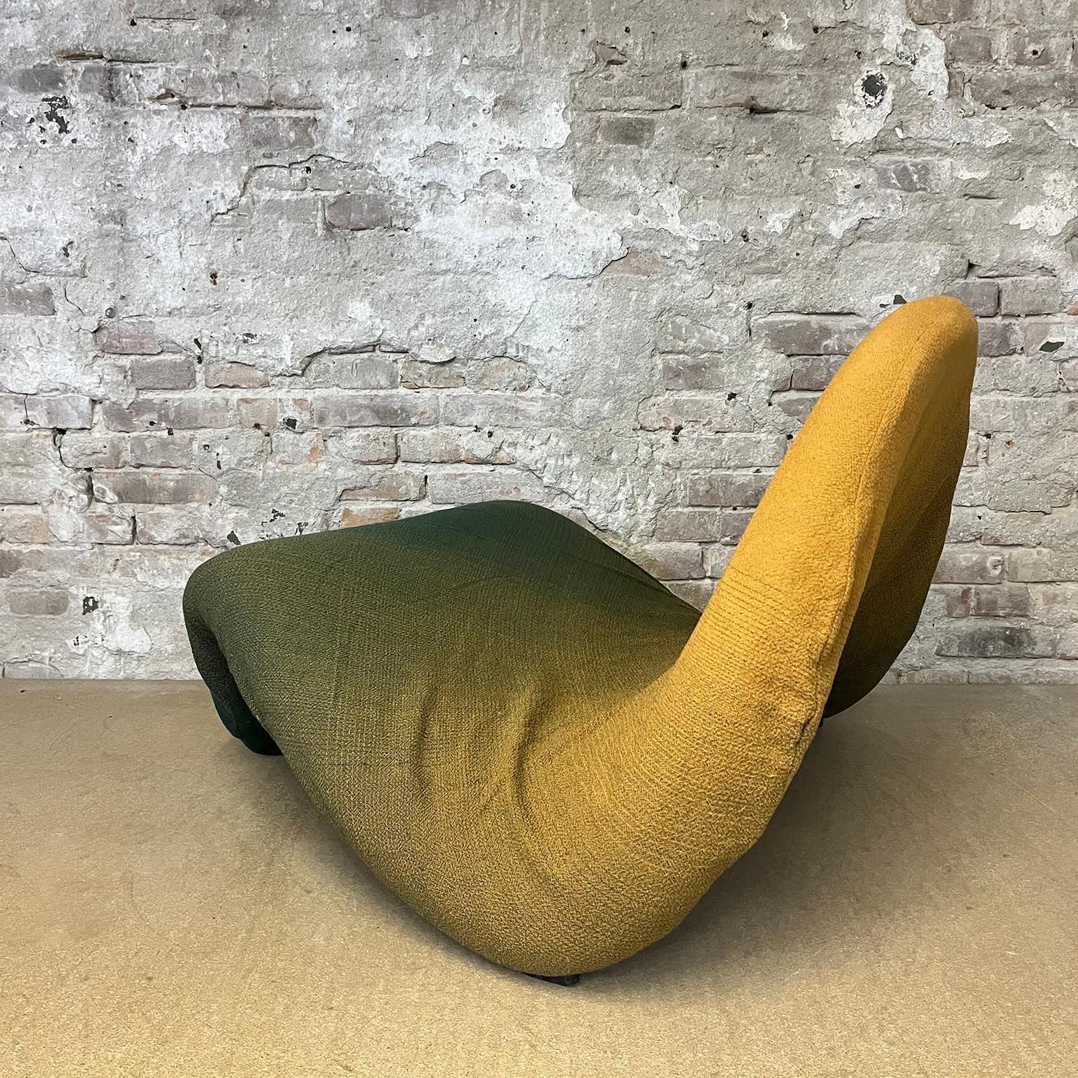 1967, Tongue By Pierre Paulin By Artifort In Orange Green Upholstery photo vinterior