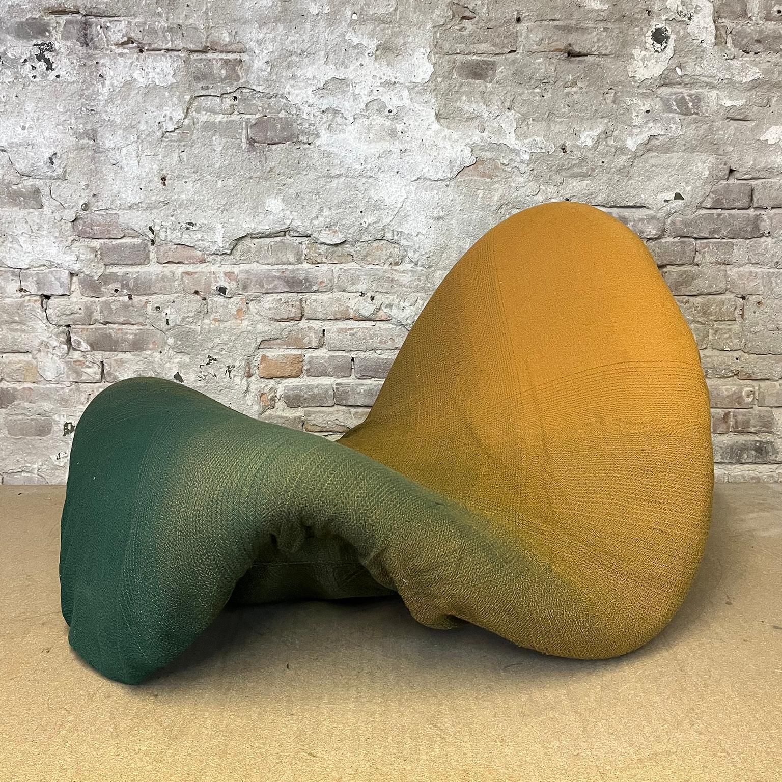 1967, Tongue By Pierre Paulin By Artifort In Orange Green Upholstery photo vintage