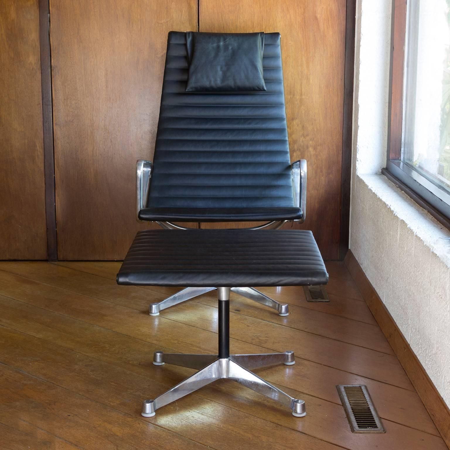 1958, Ray & Charles Eames For Herman Miller, Lounge Chair Ea 124 + Ea 125 photo 8488.0