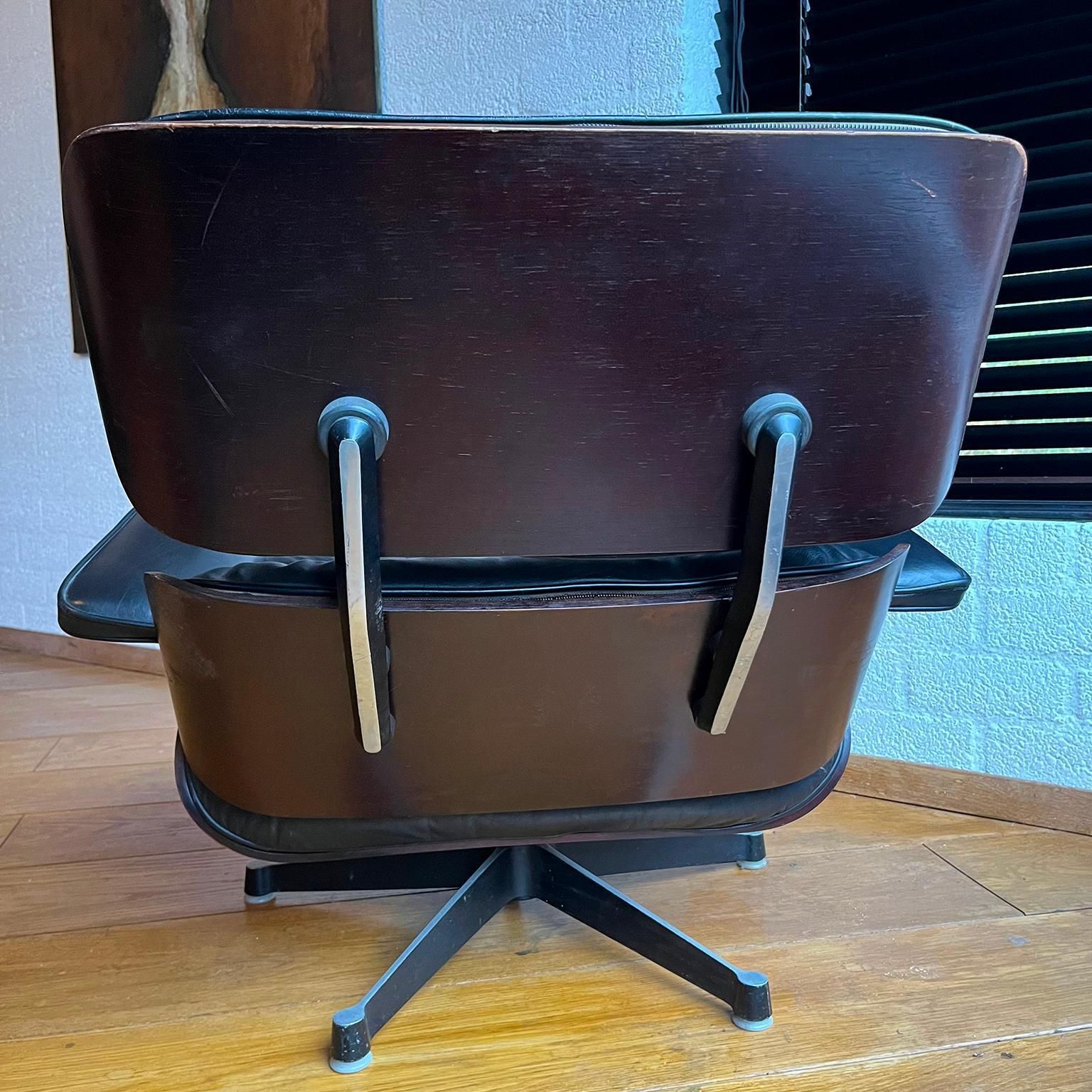 1956, Ray & Charles Eames, Miller, 1st Version Lounge Chair 1956, Ottoman 1966 photo vinterior