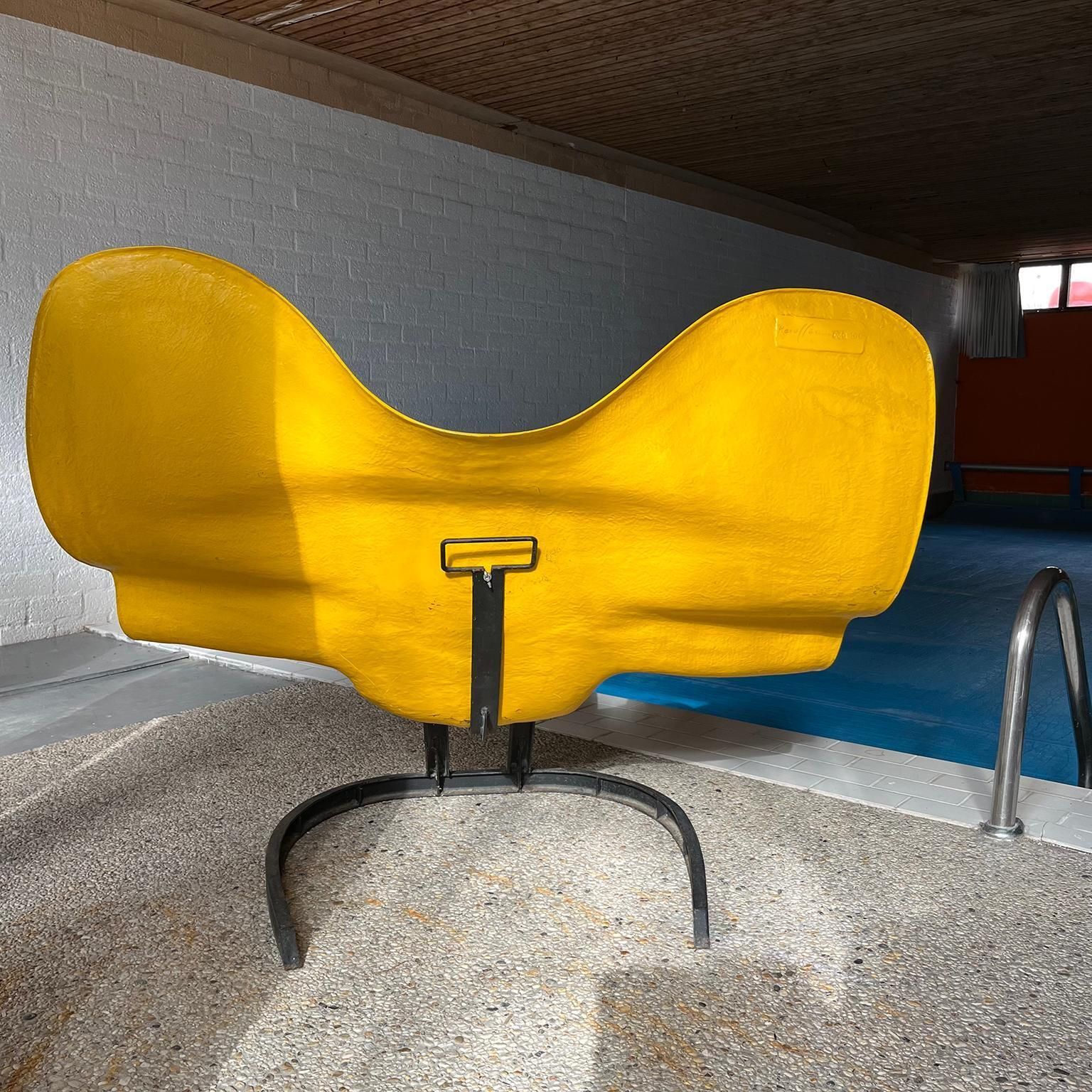 1966, Elephant Chair By Bernard Rancillac Yellow With Black Base Limited Edition photo vinterior