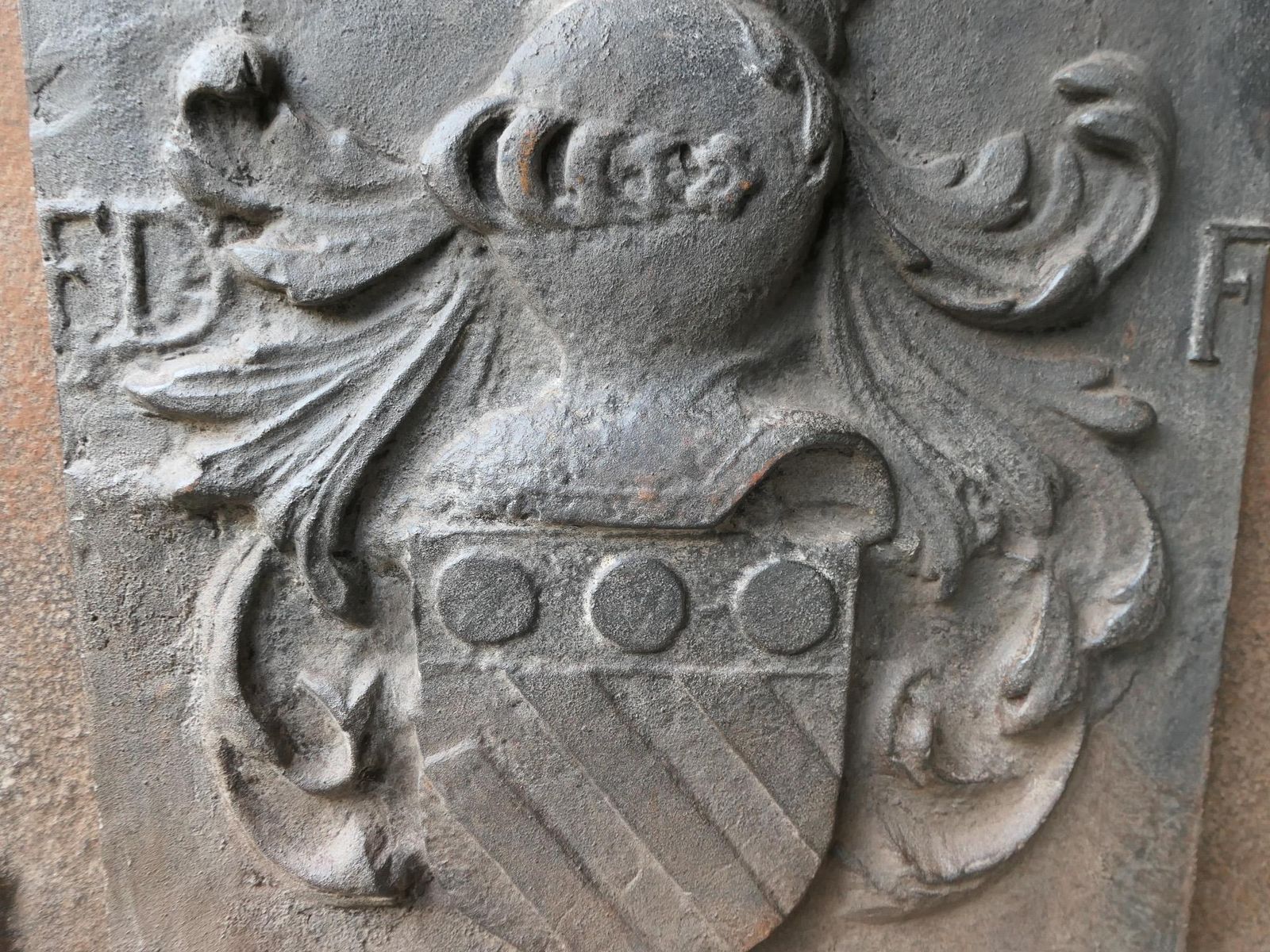 French Louis XIV Style 'Coat Of Arms' Fireback / Backsplash photo vintage