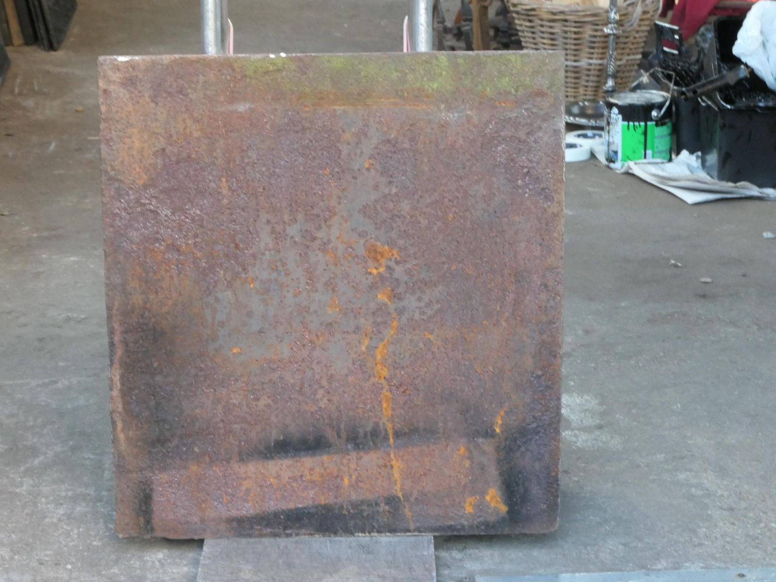 photo vintage French Fireback / Backsplash With Lawrence Of Arabia