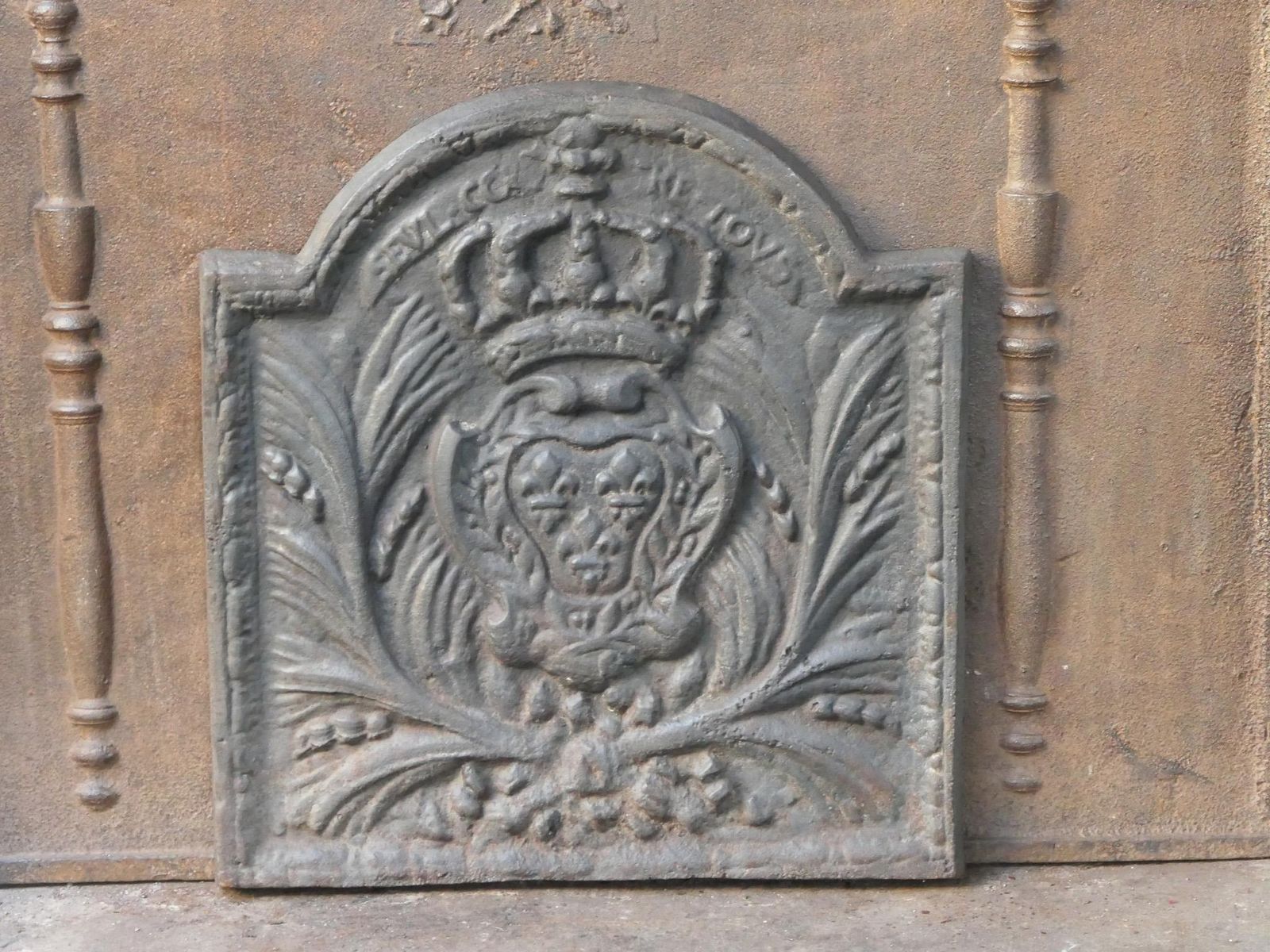 French Louis XIV Style 'Seul Contre Tous' Fireback / Backsplash, 20th Century photo 405.0