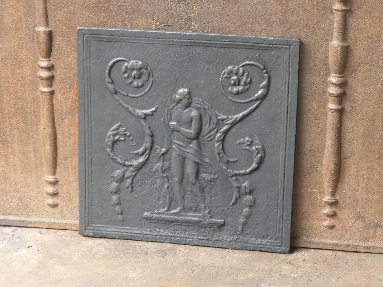 French Neoclassical Period 'Diana' Fireback / Backsplash, 18th 19th Century photo vinterior